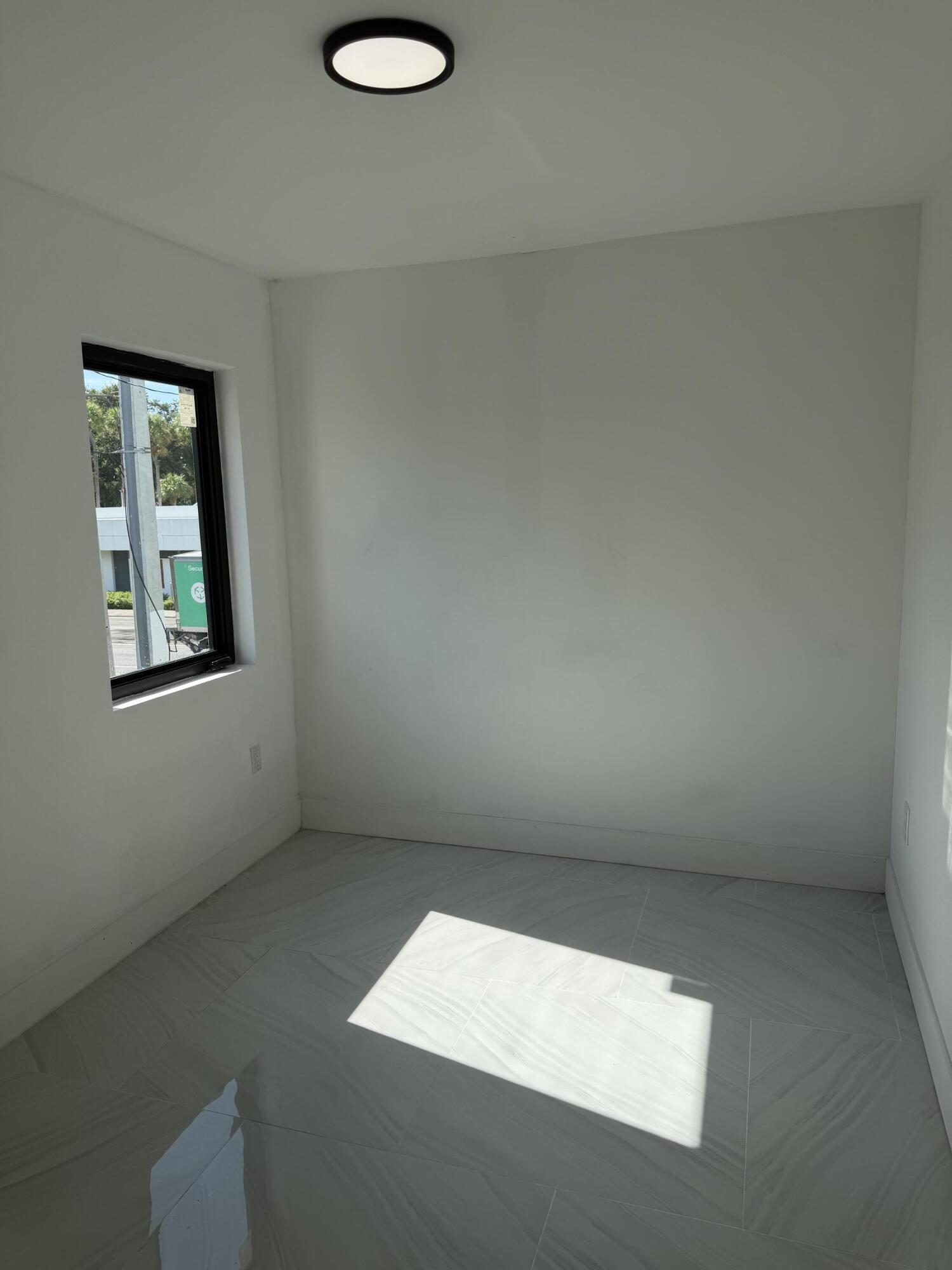 8211 Biscayne Boulevard 3 Property Photo 10