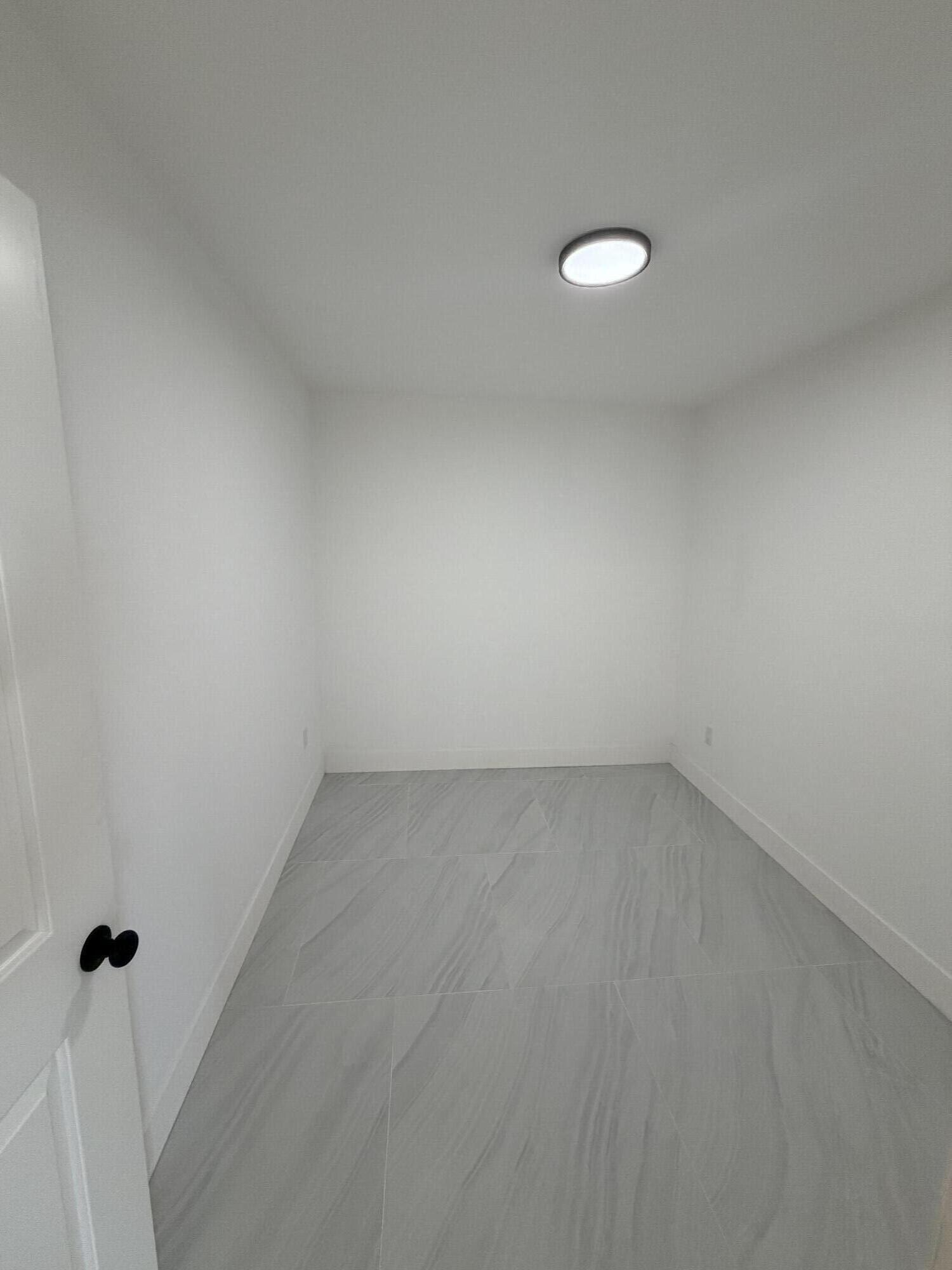 8211 Biscayne Boulevard 3 Property Photo 11