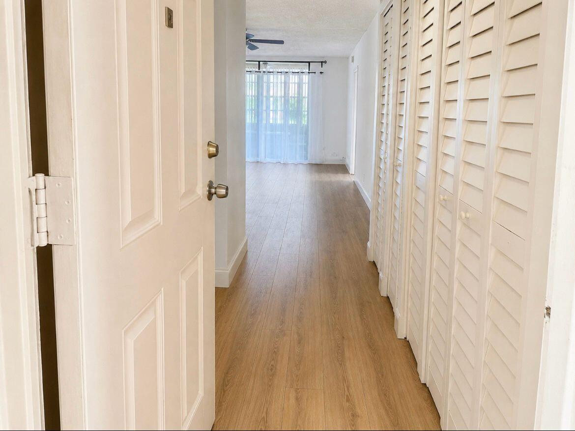 2851 Somerset Drive 111 Property Photo 22