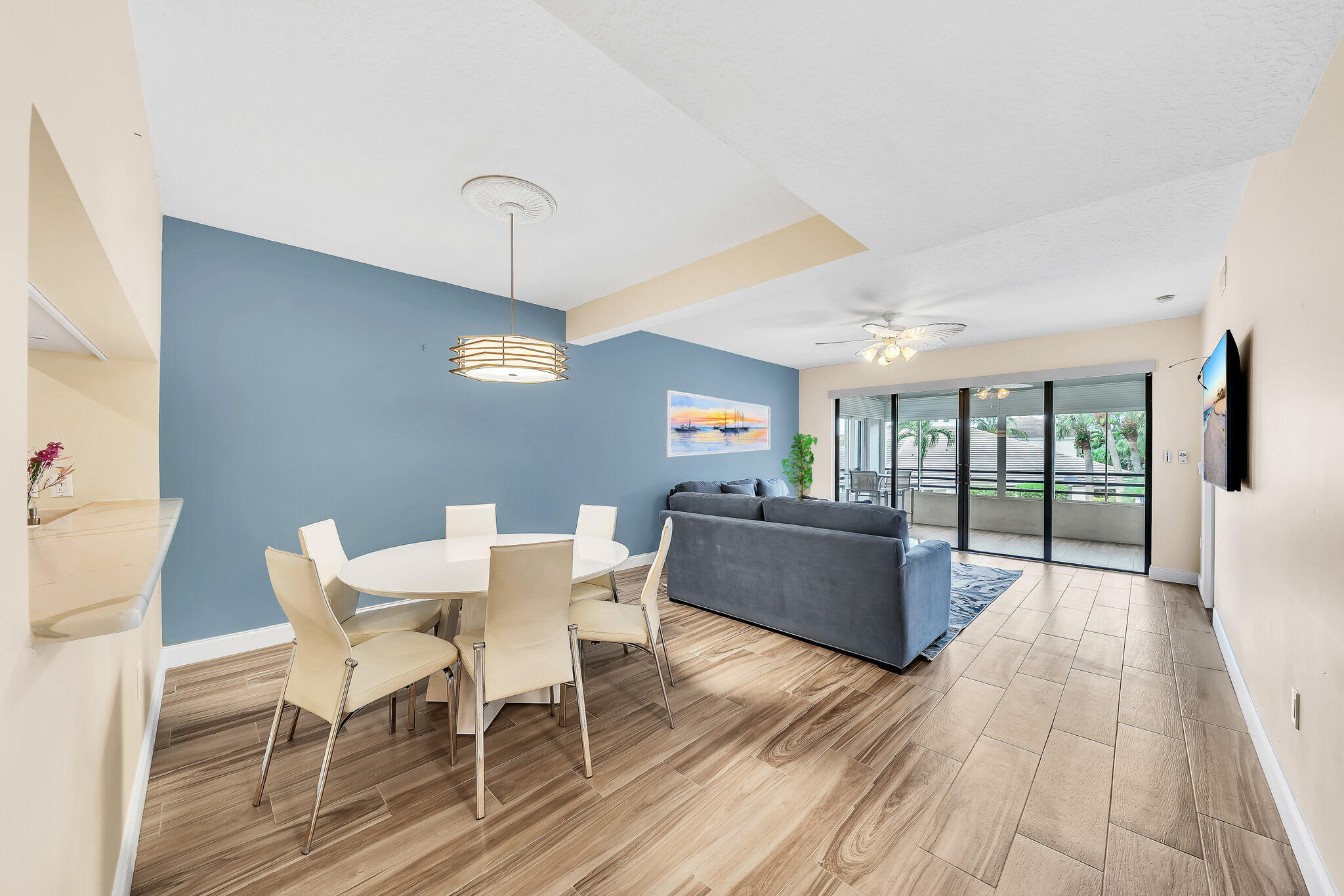 827 Oak Harbour Drive Property Photo 23