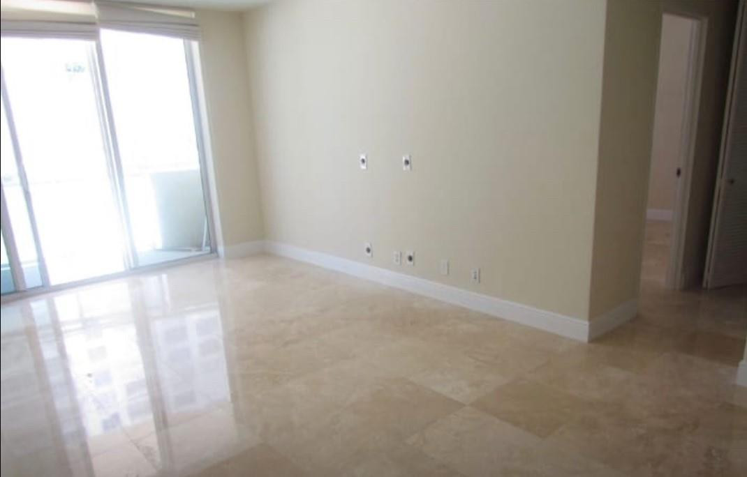 3001 S Ocean Drive Property Photo 7