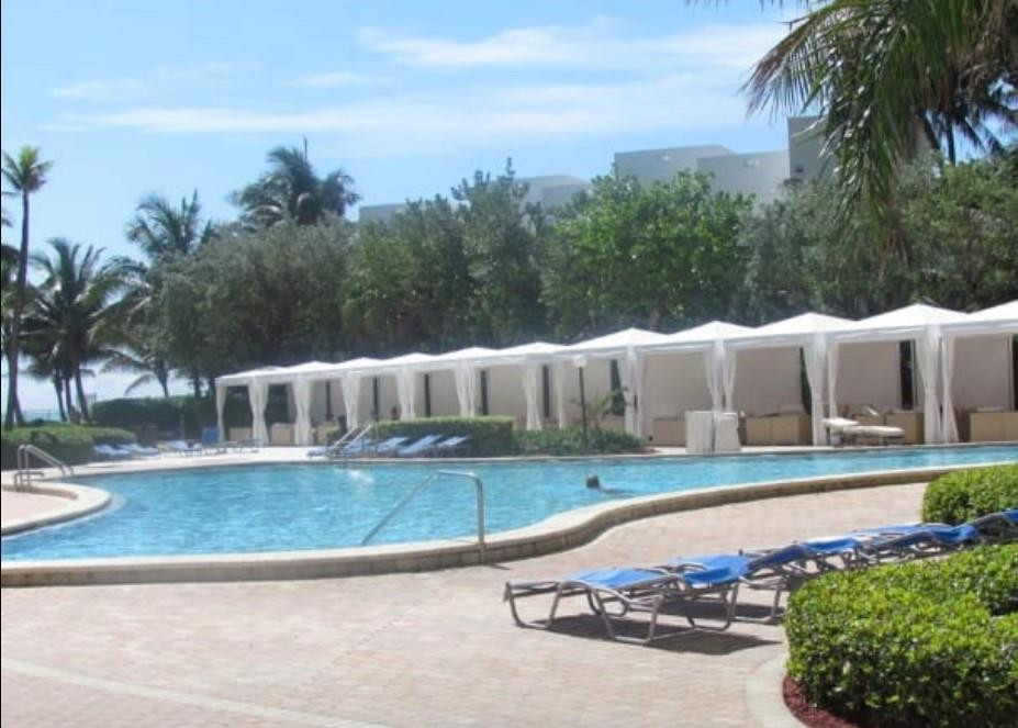 3001 S Ocean Drive Property Photo 14