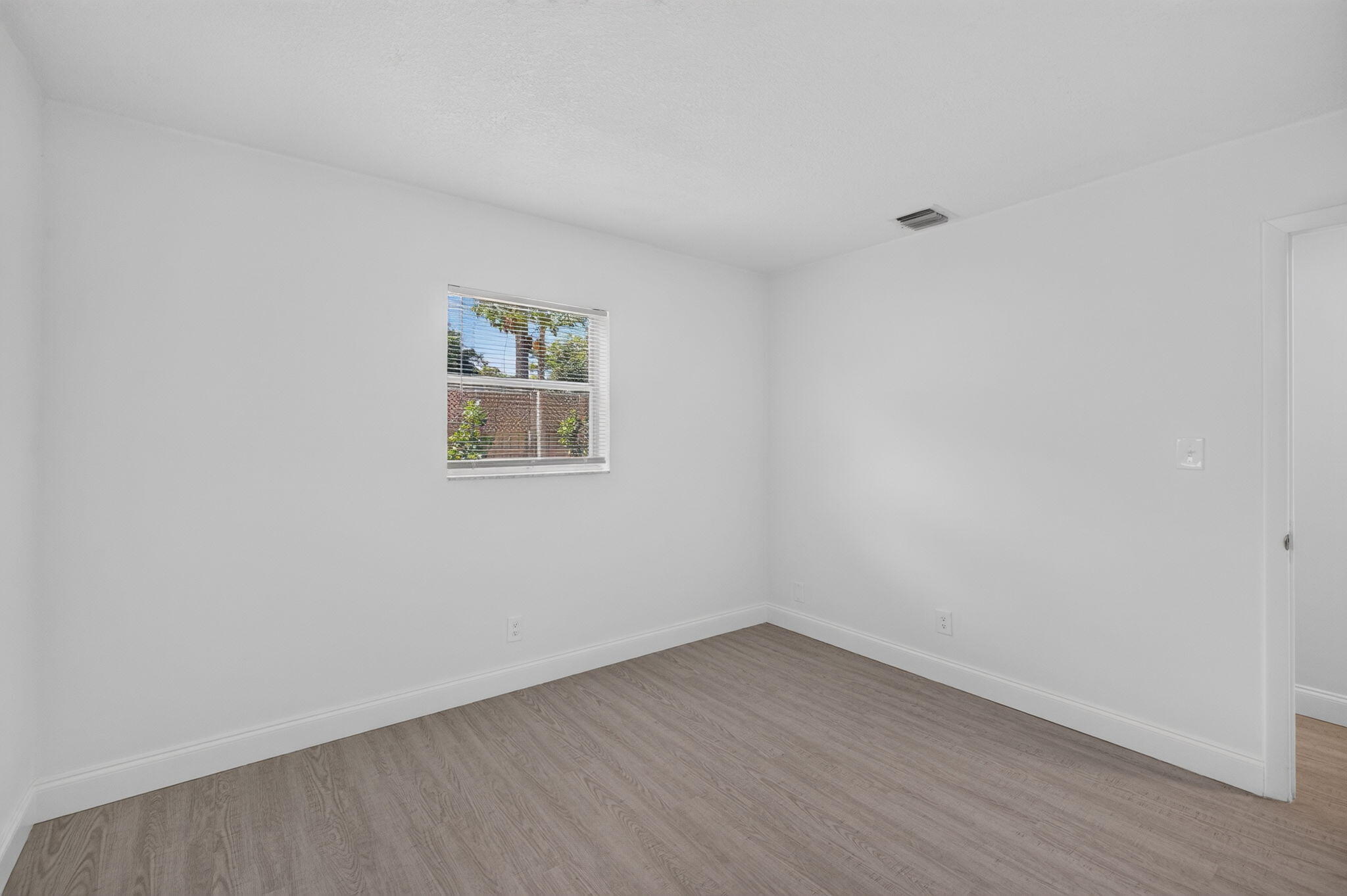 1718 Nw 7th Street Property Photo 10