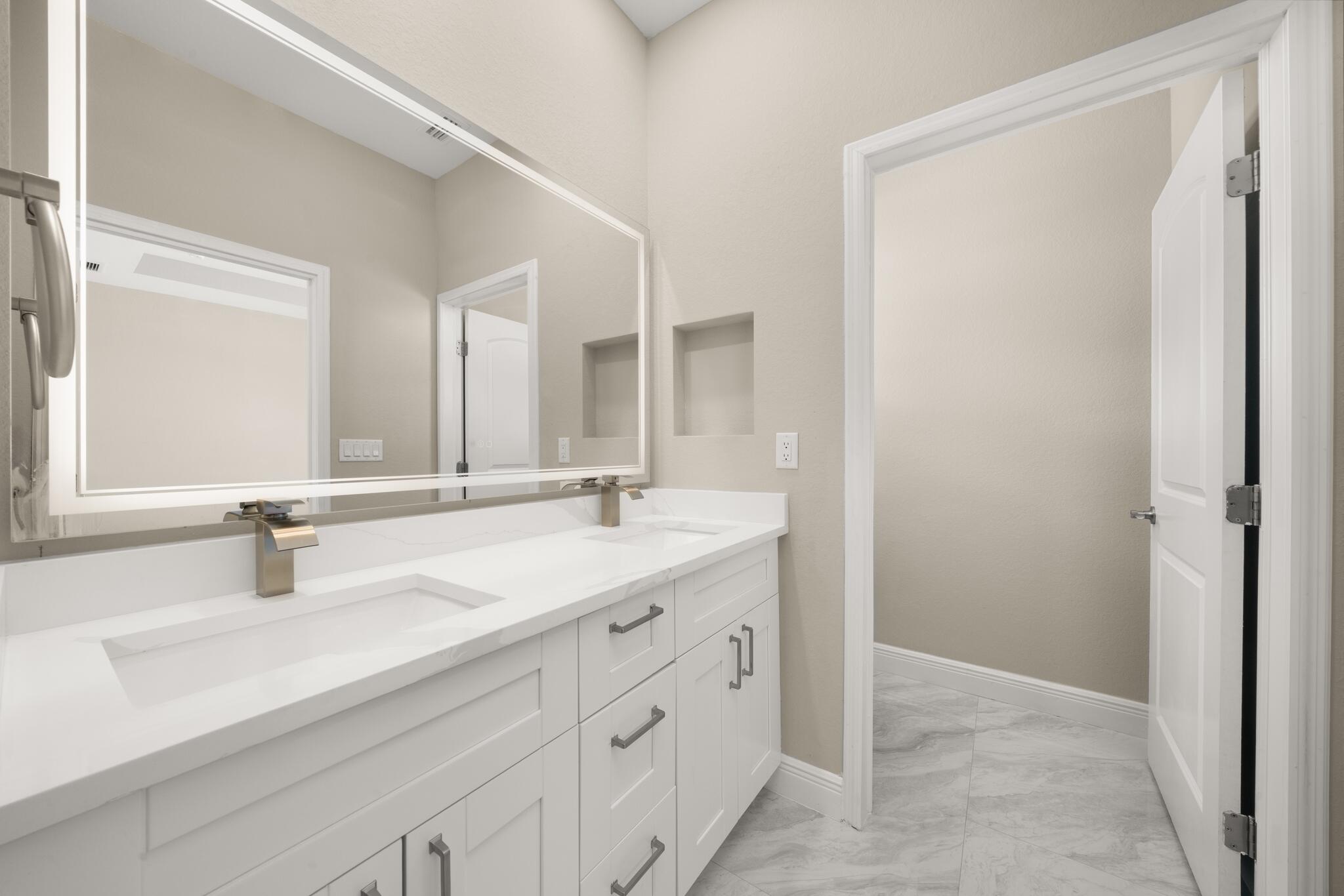 525 Glen Mar Circle Property Photo 11