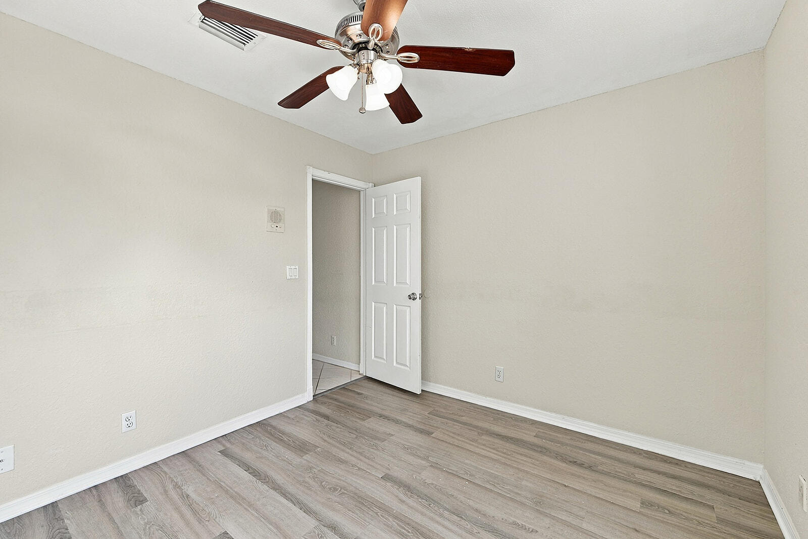10627 Nw 7th Street Property Photo 22