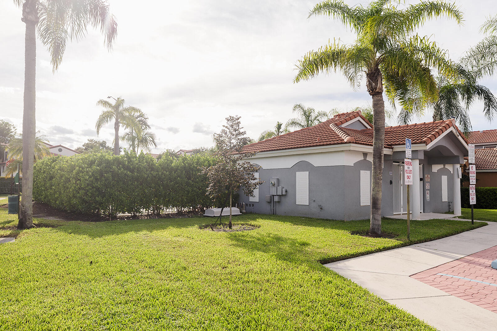 10627 Nw 7th Street Property Photo 29
