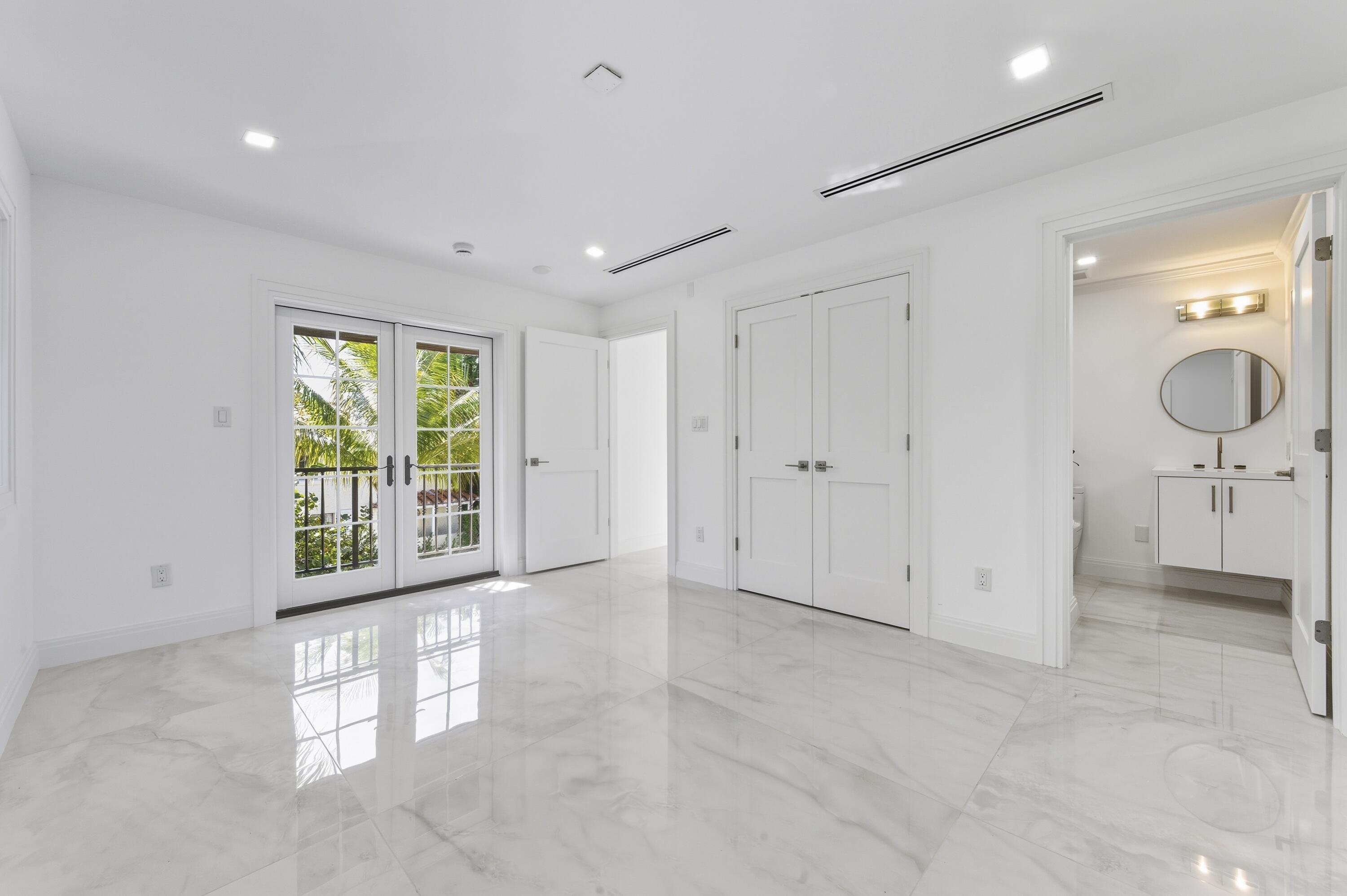 259 Oleander Avenue Property Photo 14