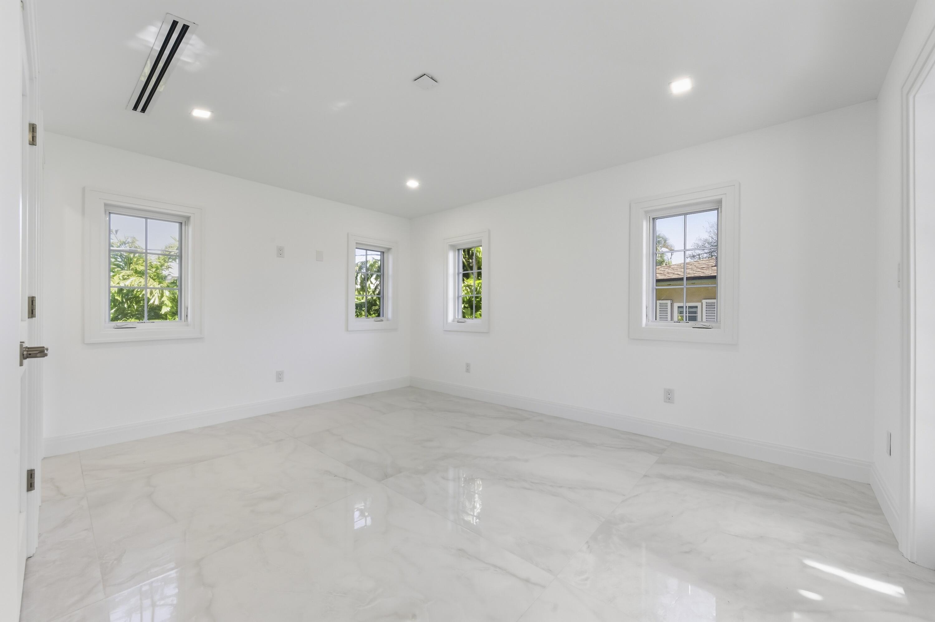 259 Oleander Avenue Property Photo 28
