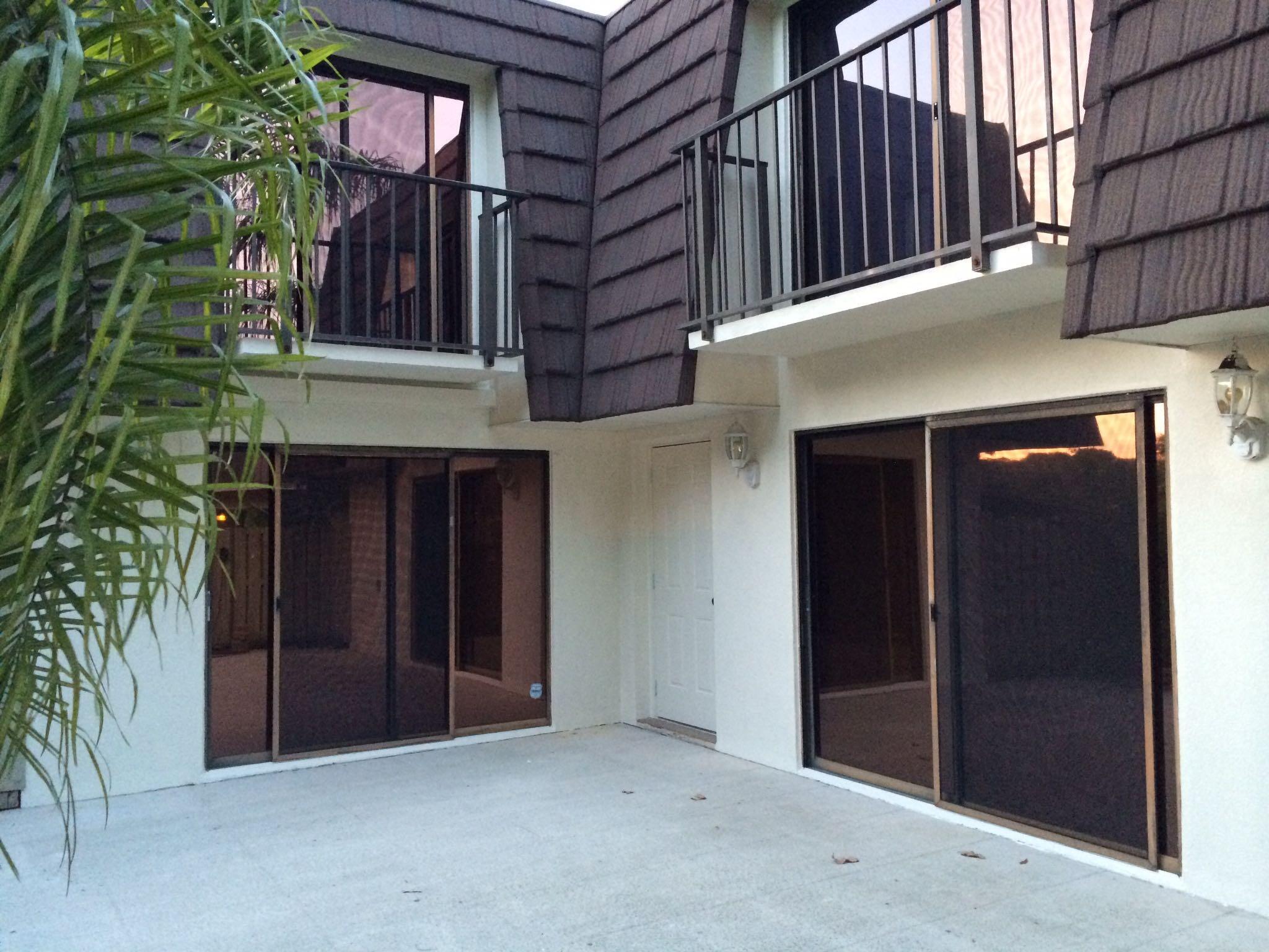 8008 80TH Way Property Photo 1