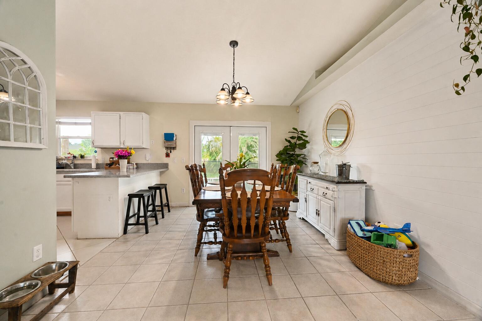 1755 Sw Castinet Lane Property Photo 8