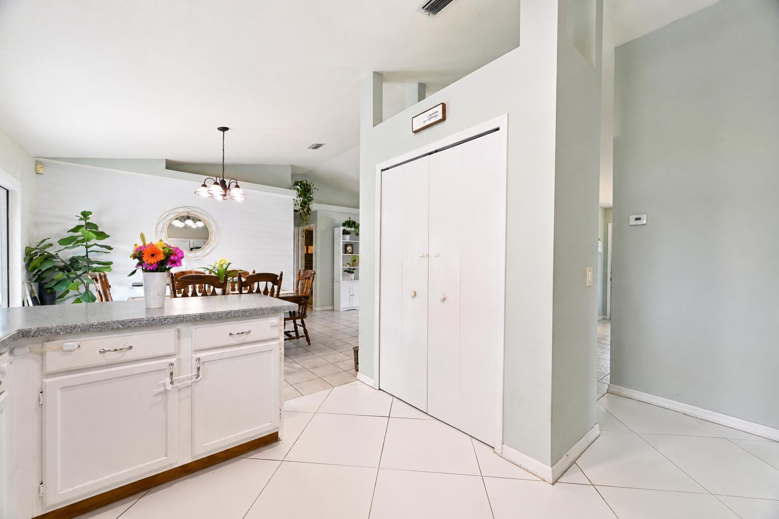 1755 Sw Castinet Lane Property Photo 14