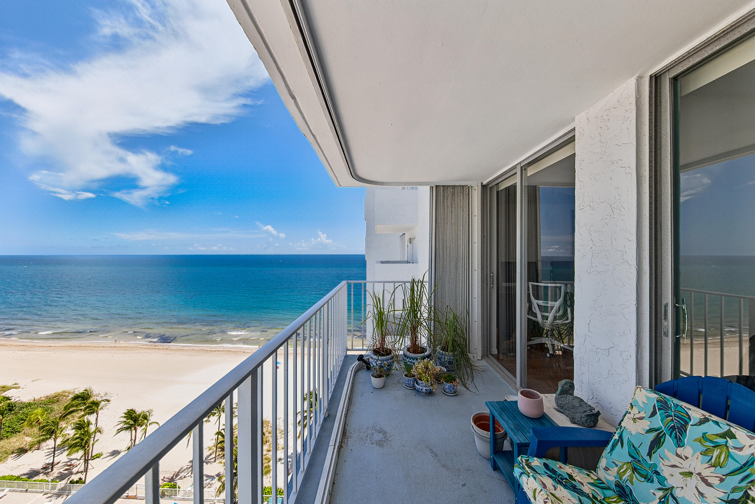 1010 S Ocean Boulevard 1516 Property Photo 3
