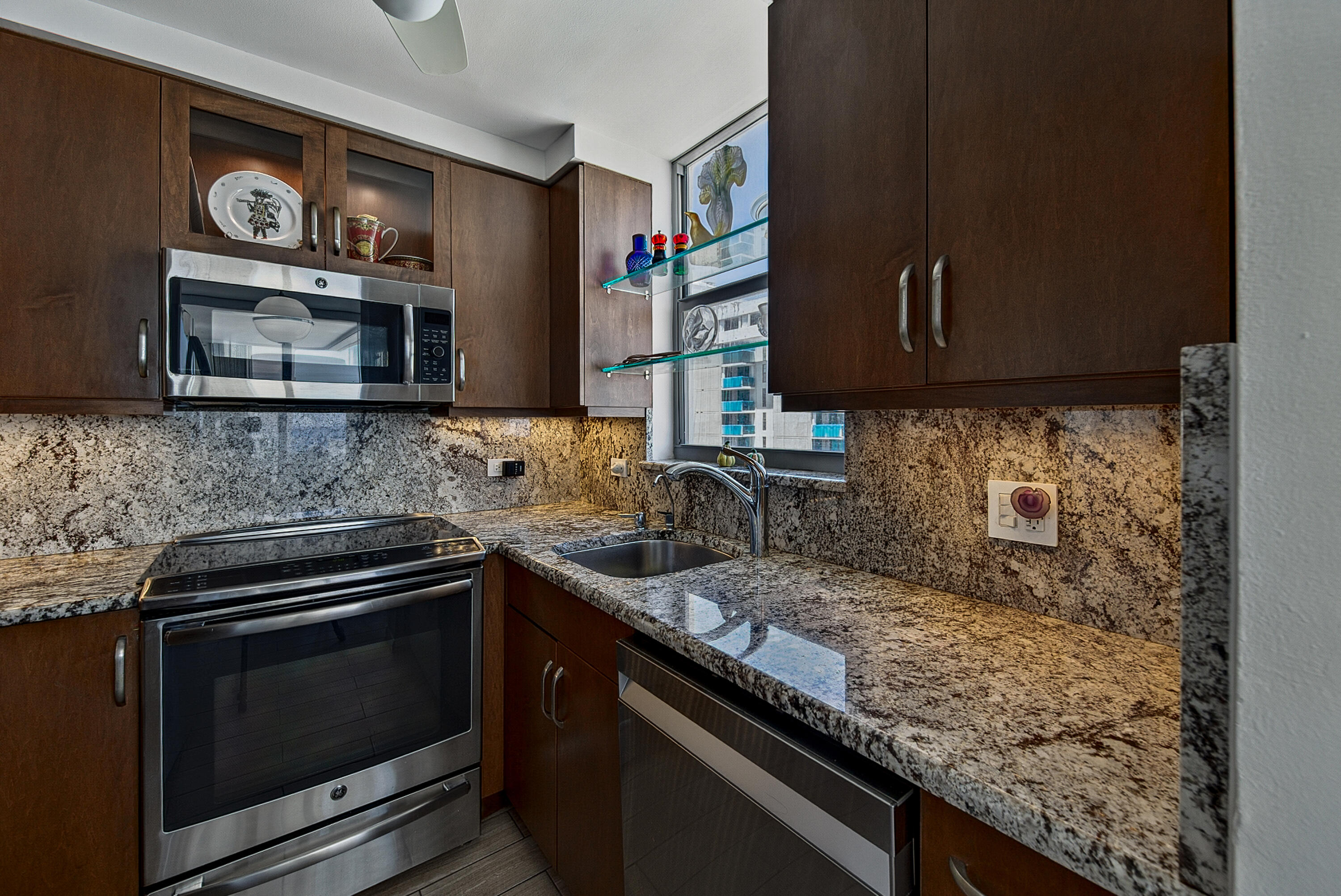 1010 S Ocean Boulevard 1516 Property Photo 16