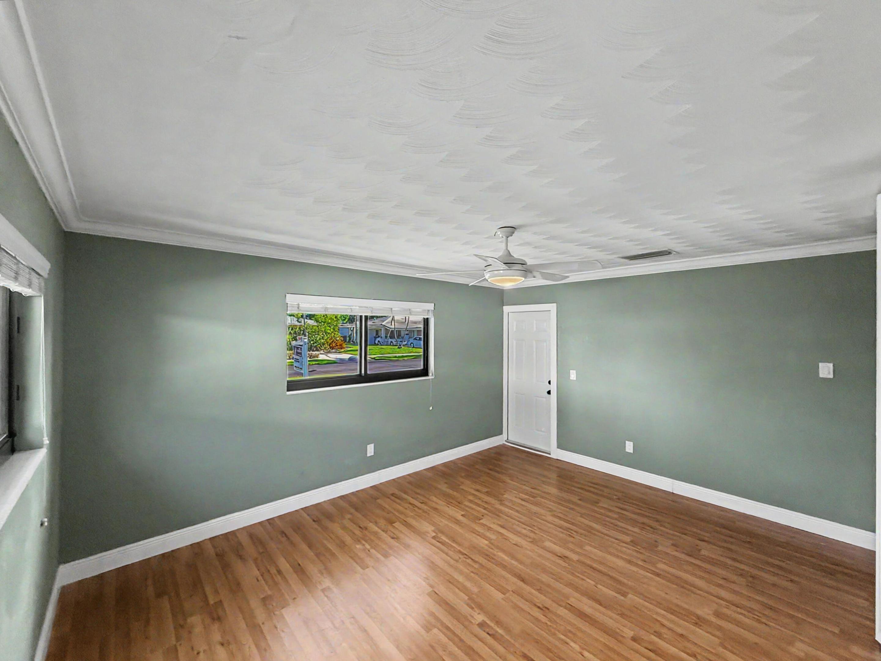 150 Se 5th Court Property Photo 15