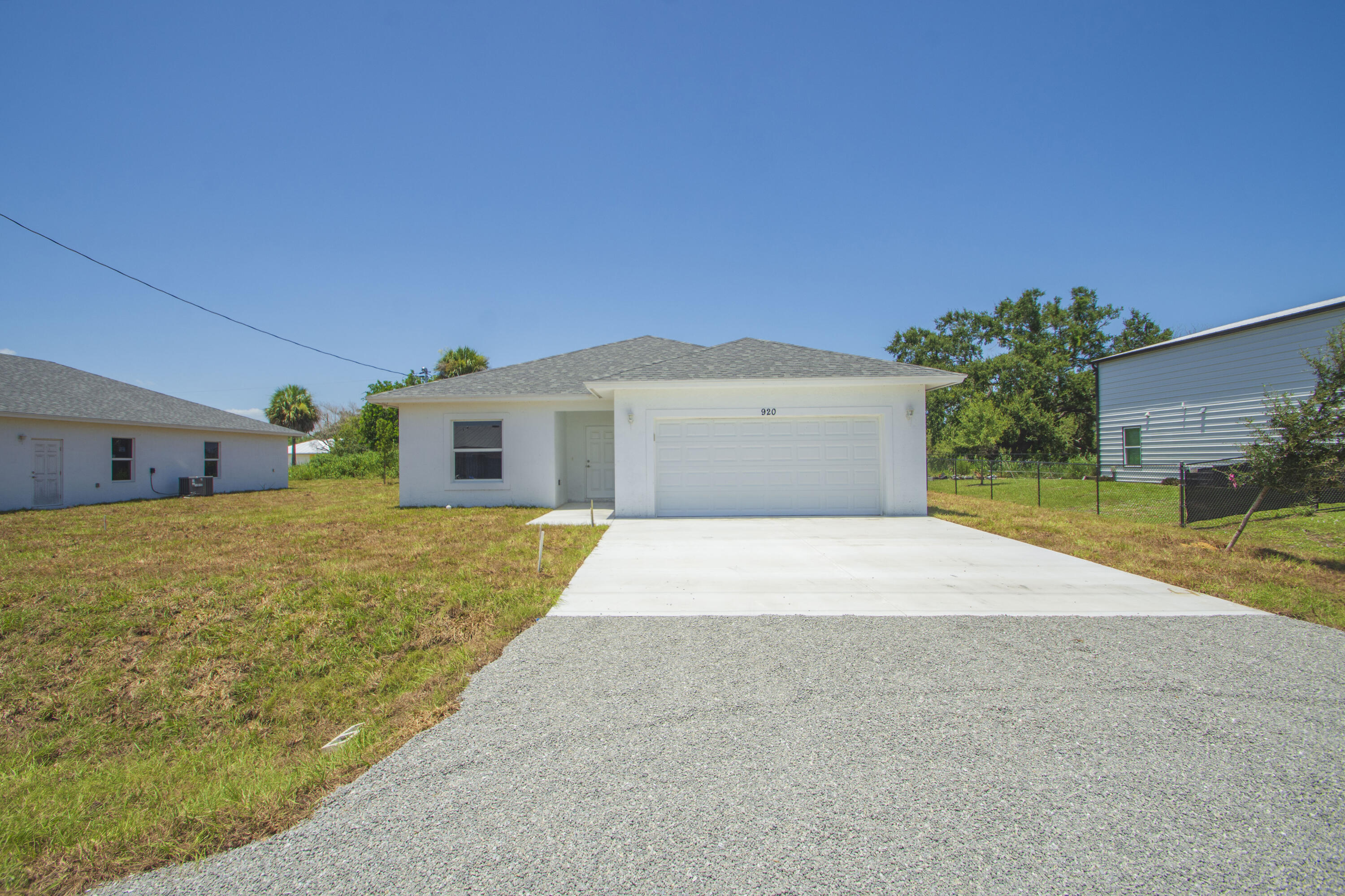 926 7th Property Photo 2