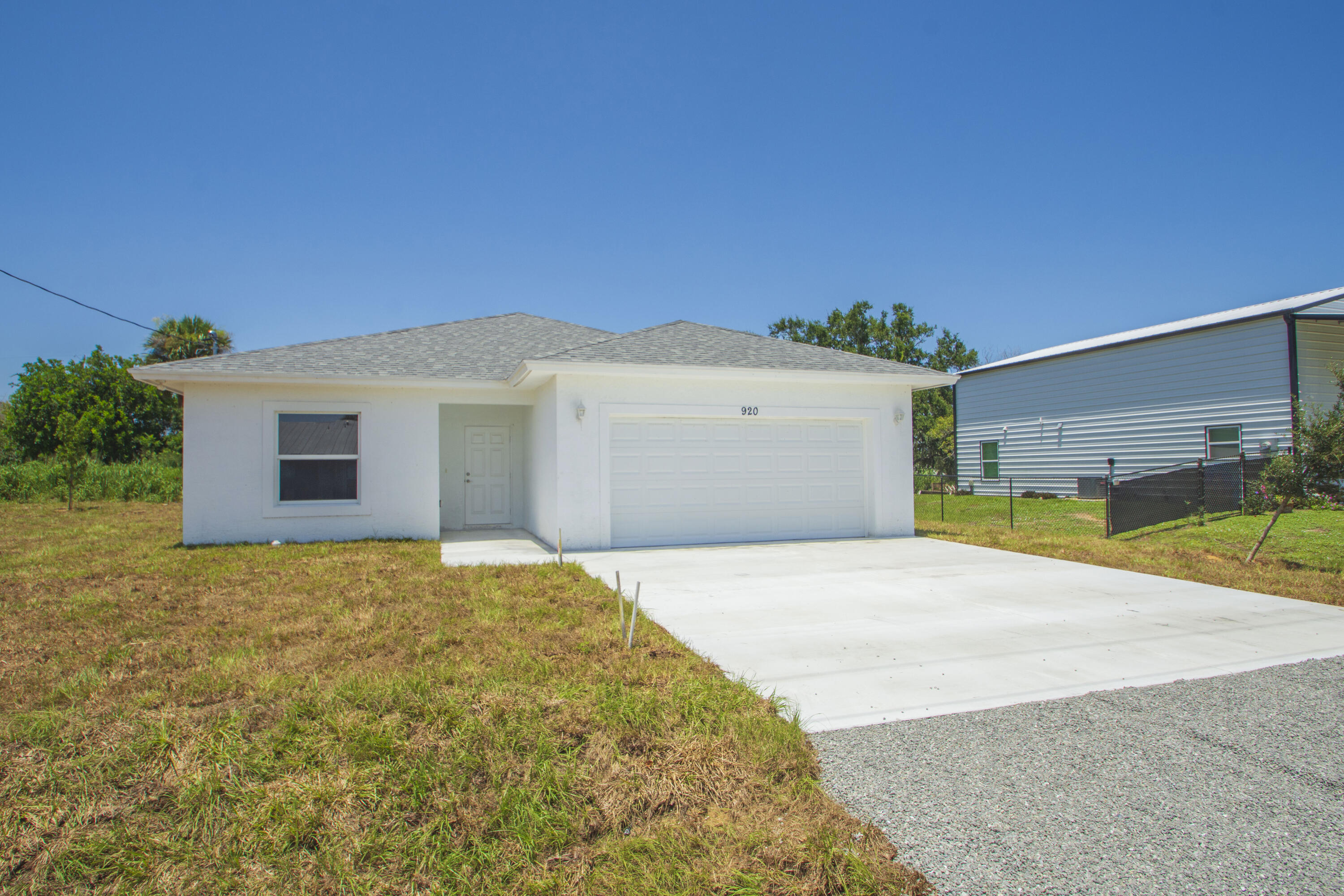 926 7th Property Photo 4