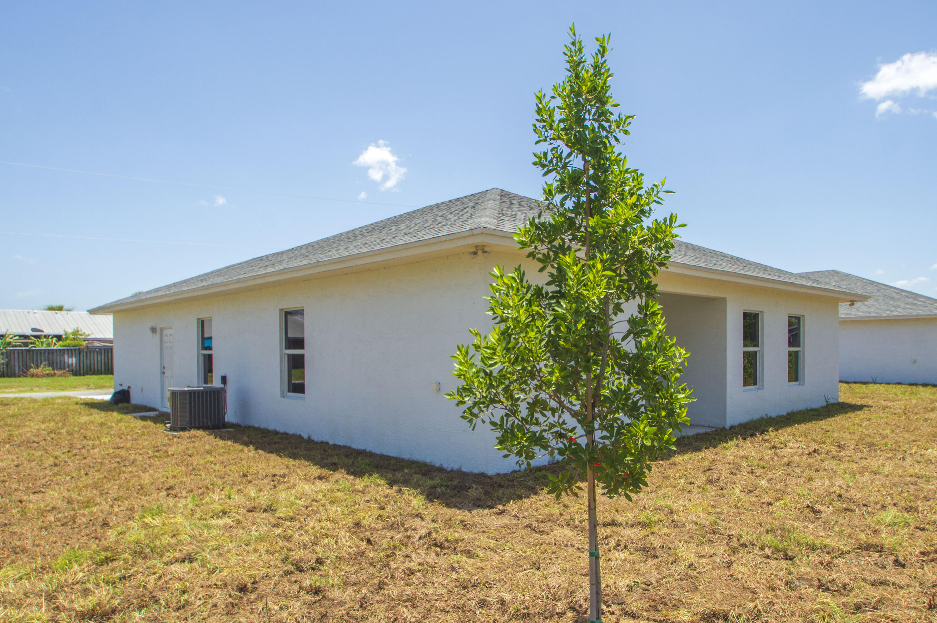 926 7th Property Photo 10