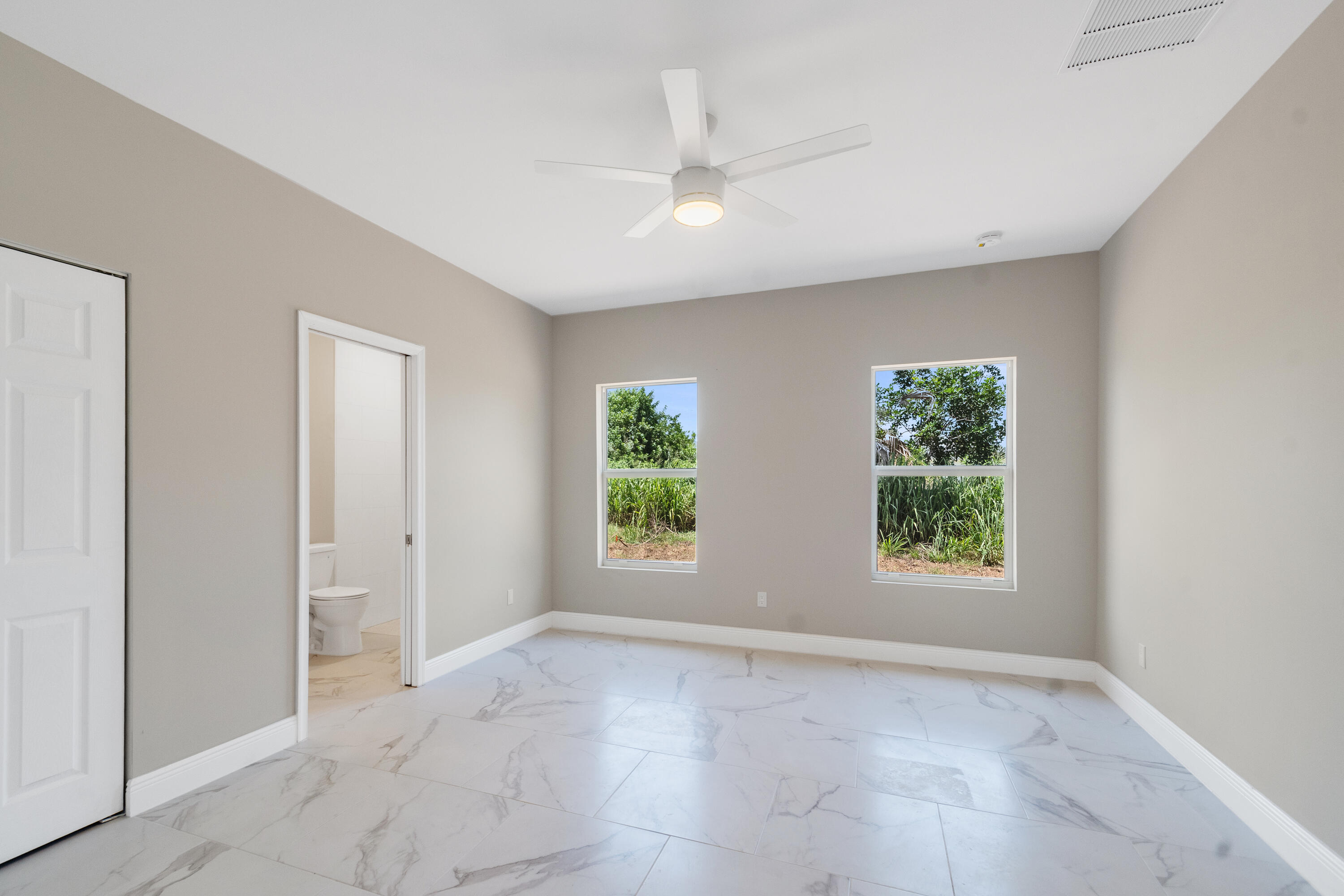 926 7th Property Photo 22