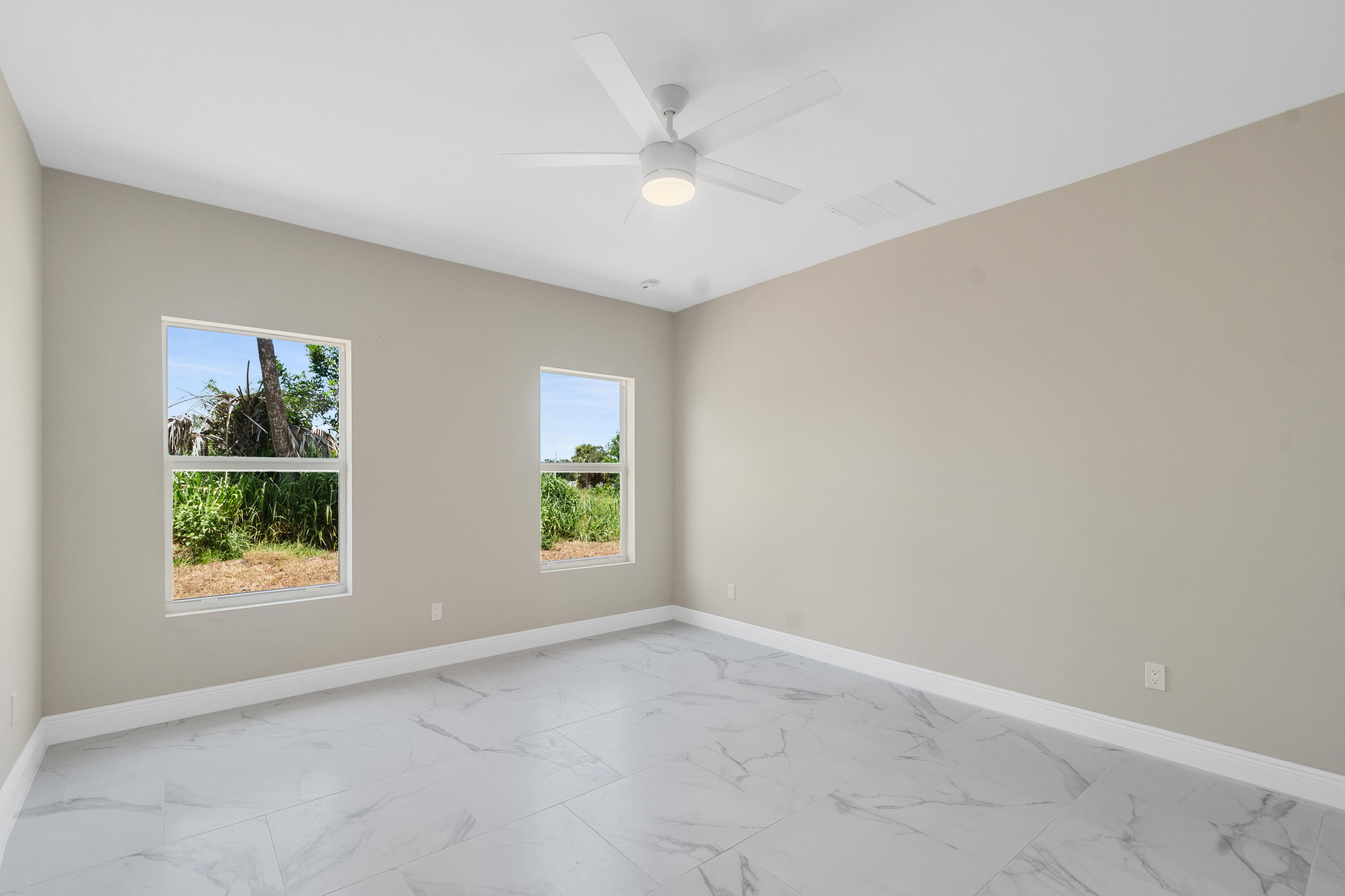 926 7th Property Photo 23