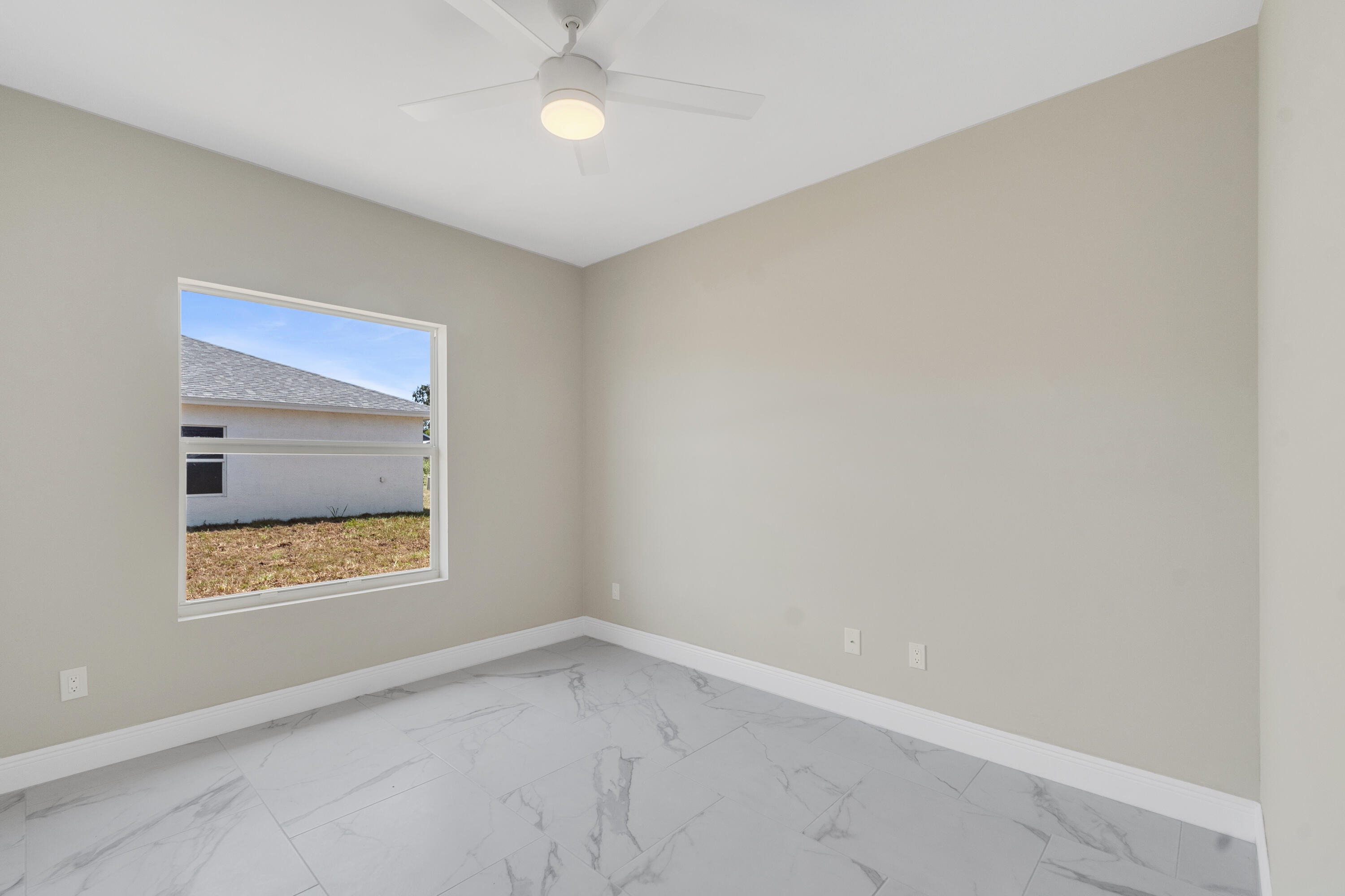926 7th Property Photo 25
