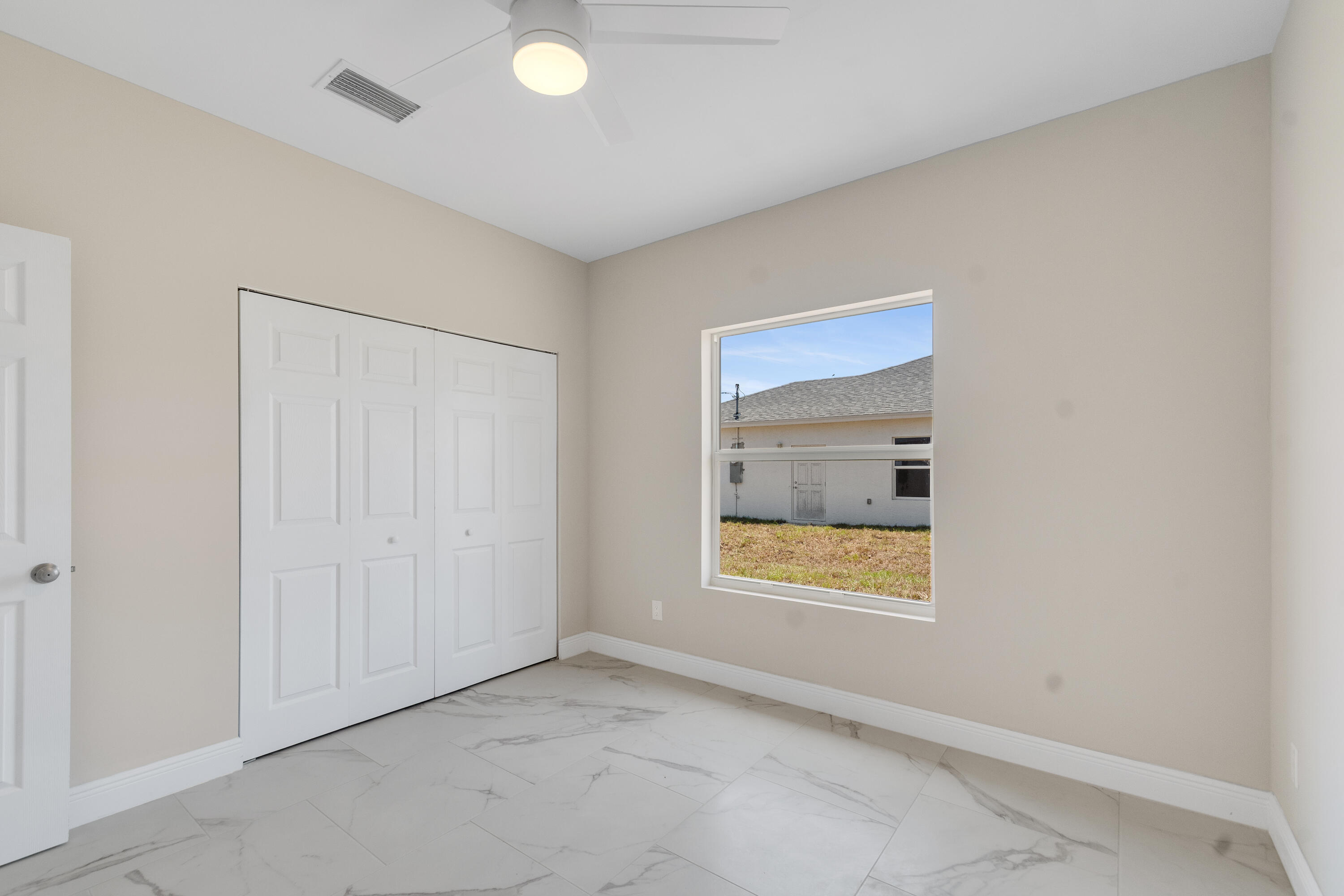 926 7th Property Photo 26