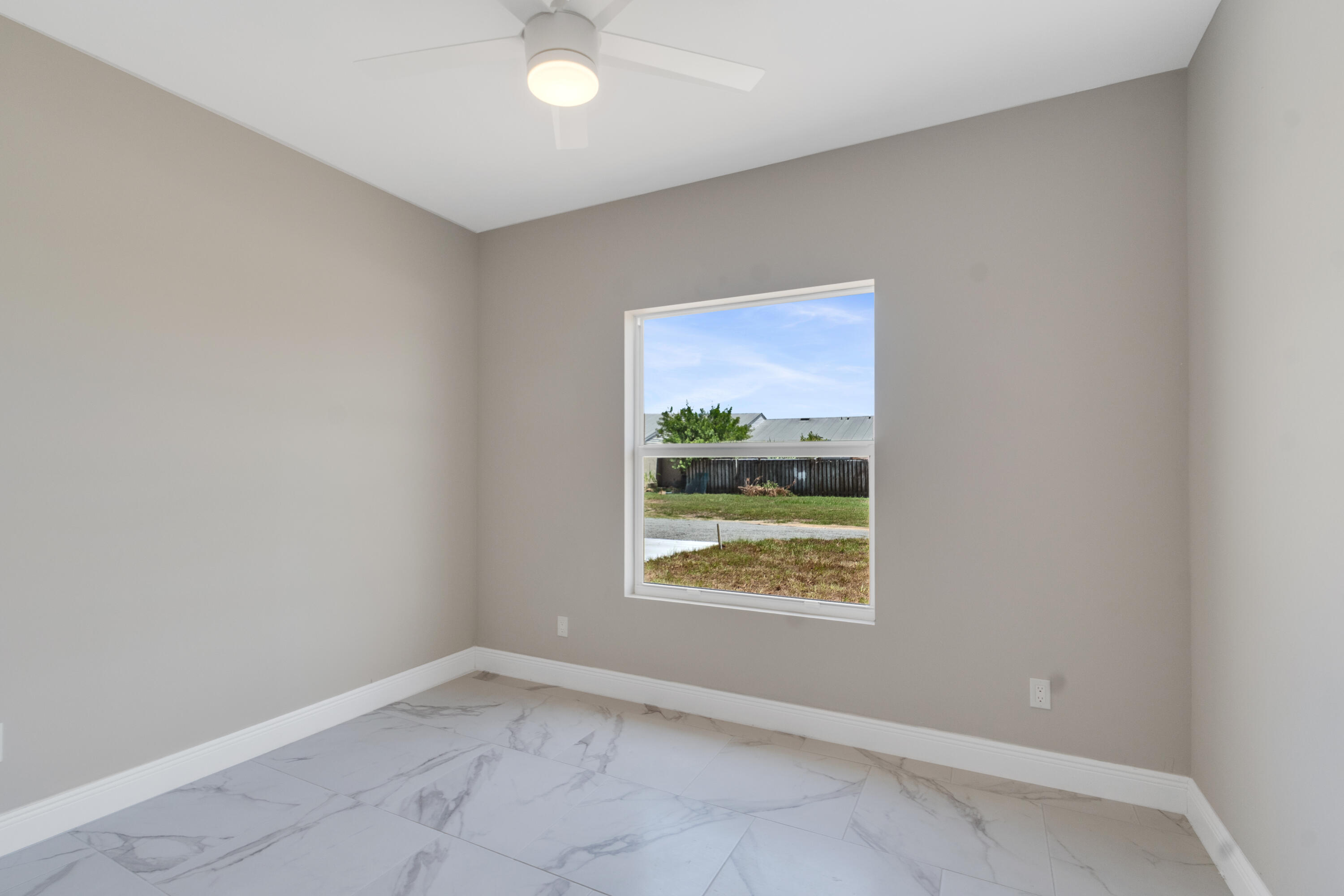 926 7th Property Photo 29