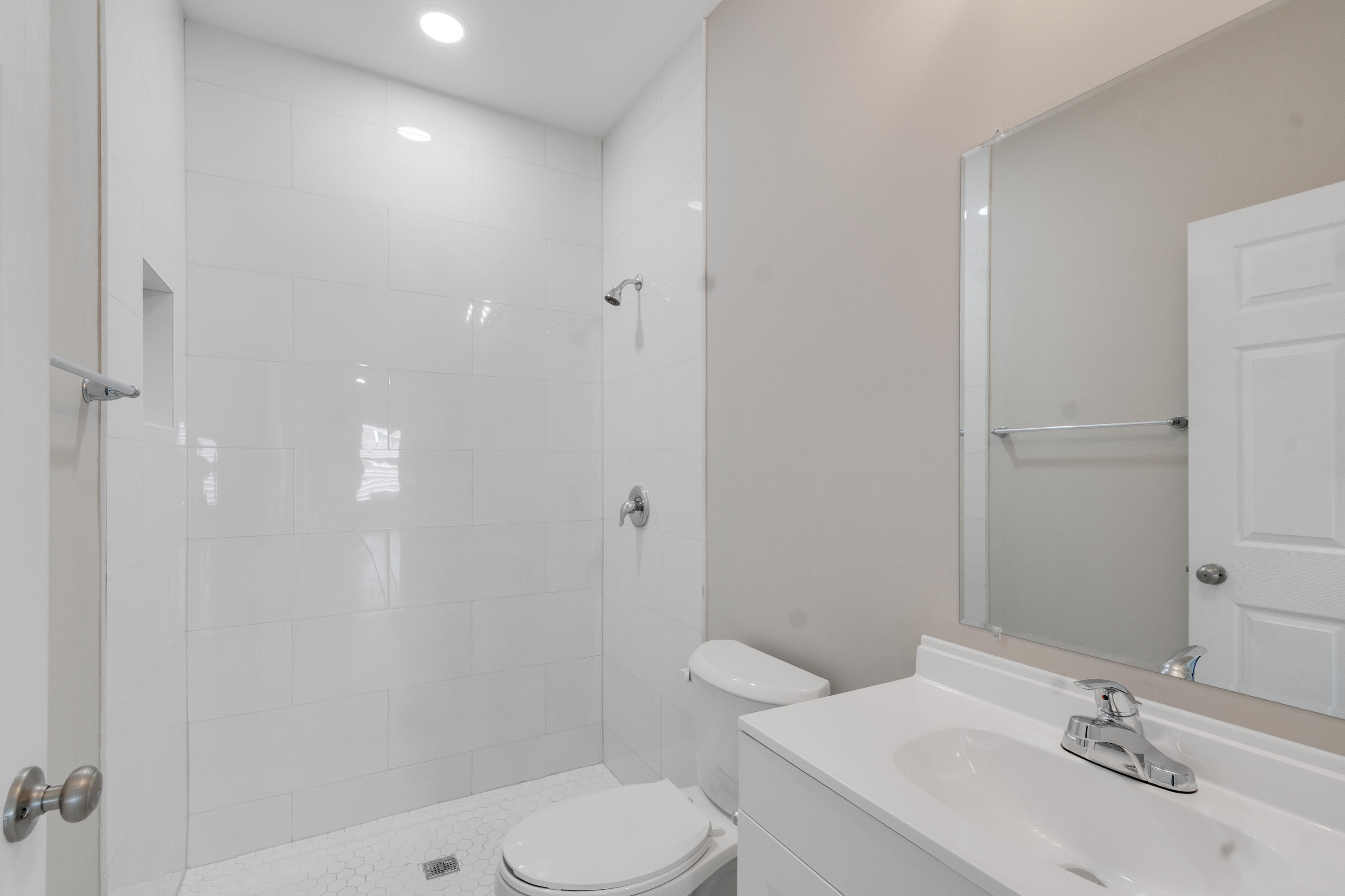 926 7th Property Photo 30