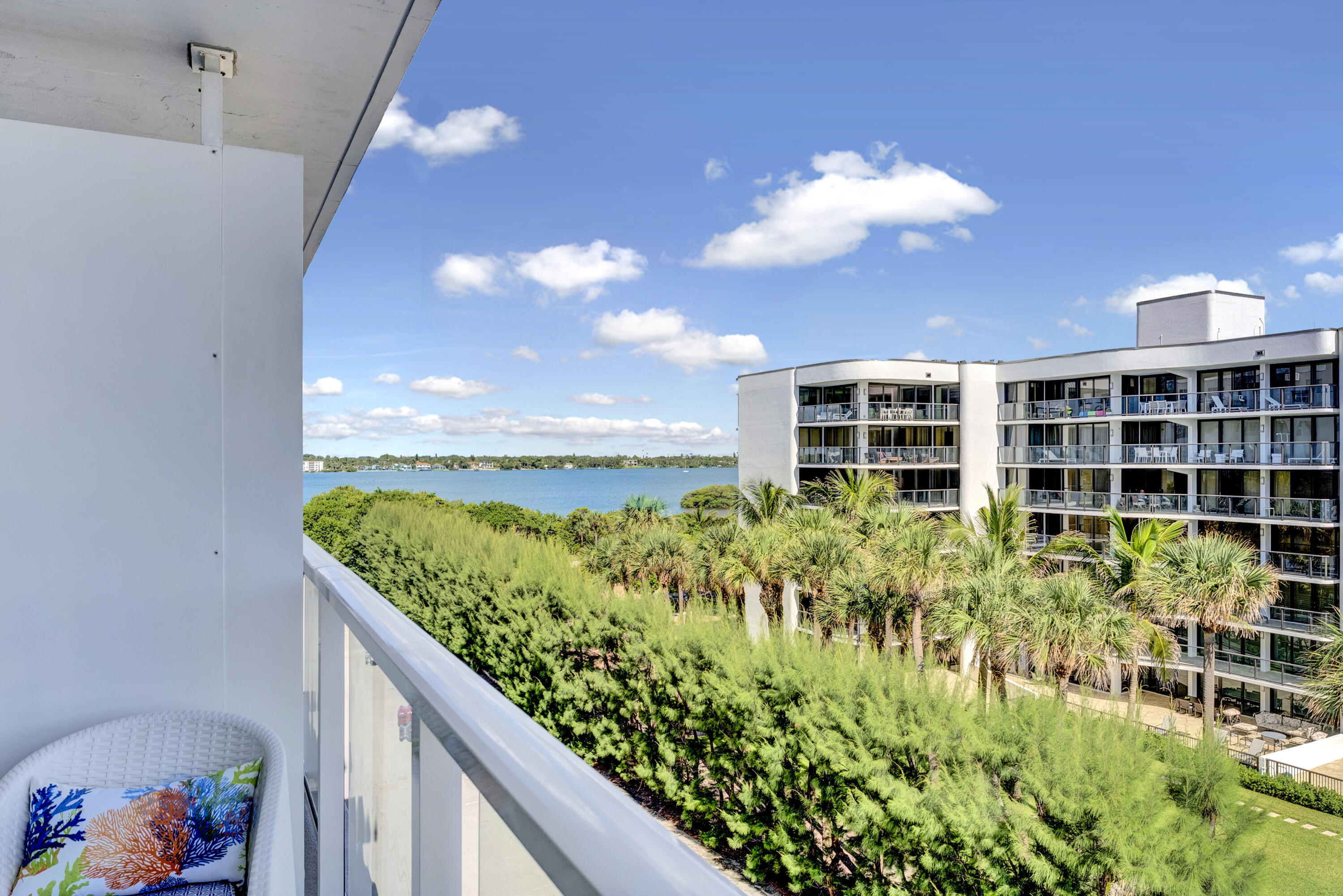 3450 S Ocean Boulevard 505 Property Photo 18