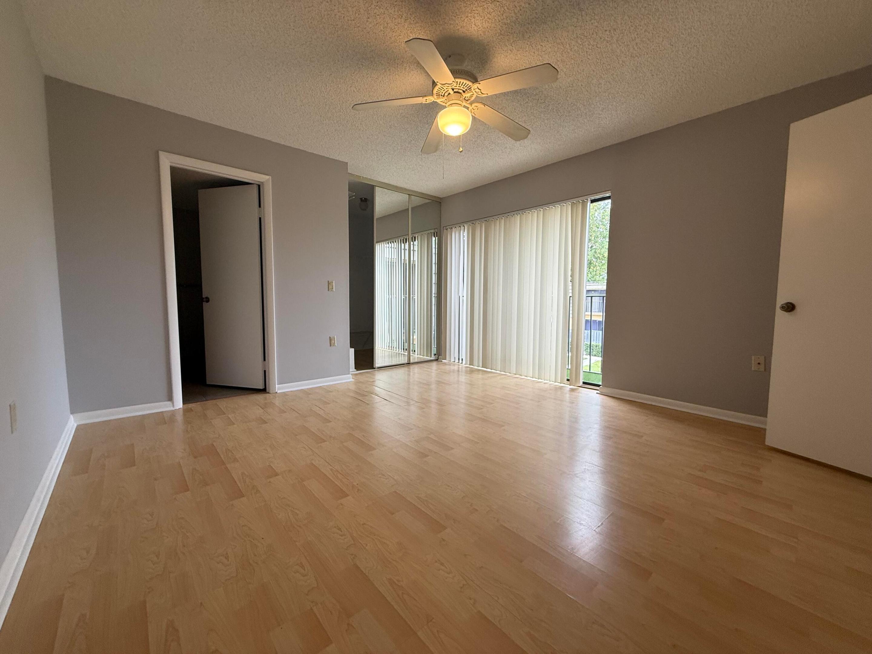 1603 16th Way Property Photo 10