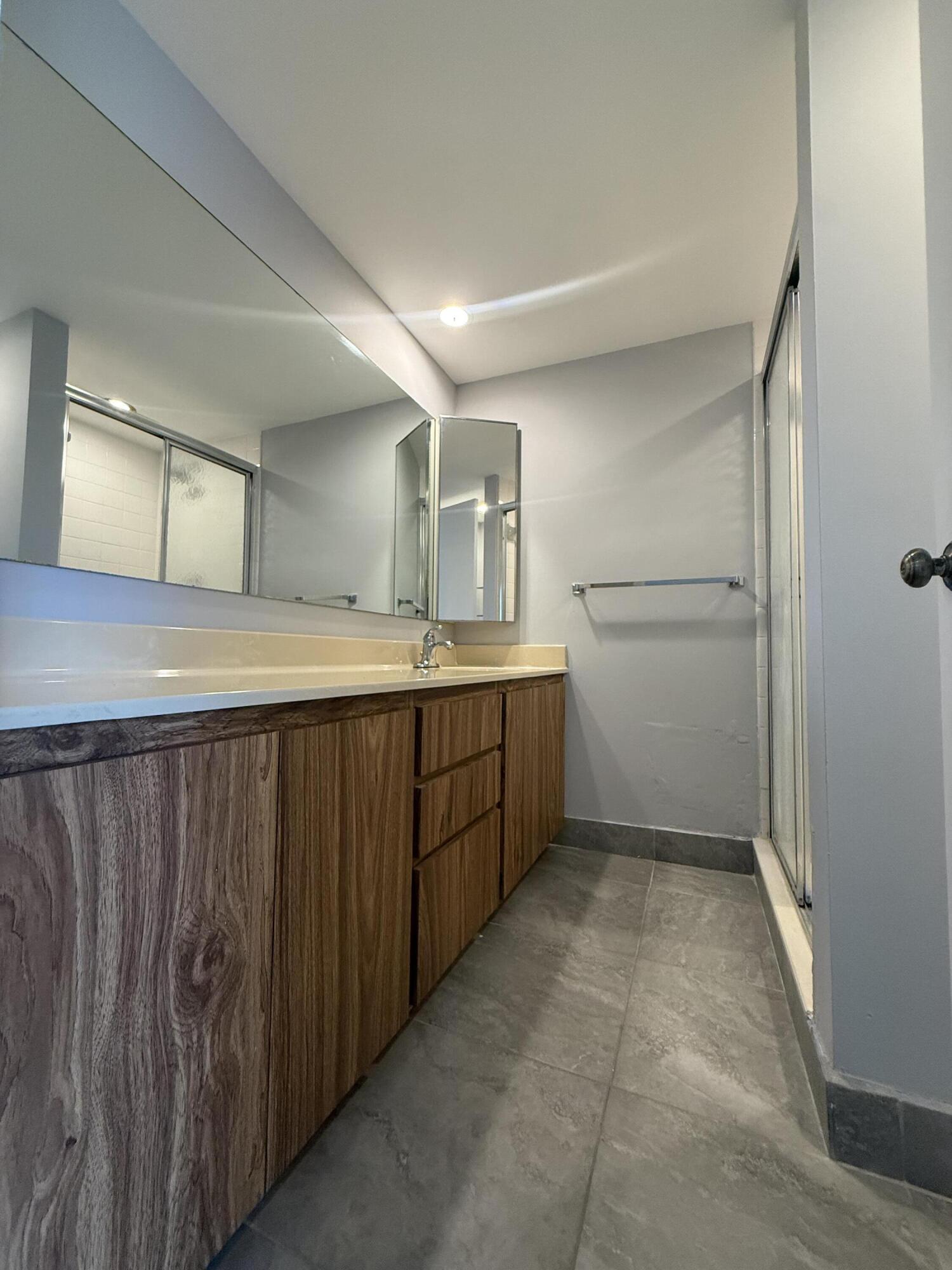 1603 16th Way Property Photo 11