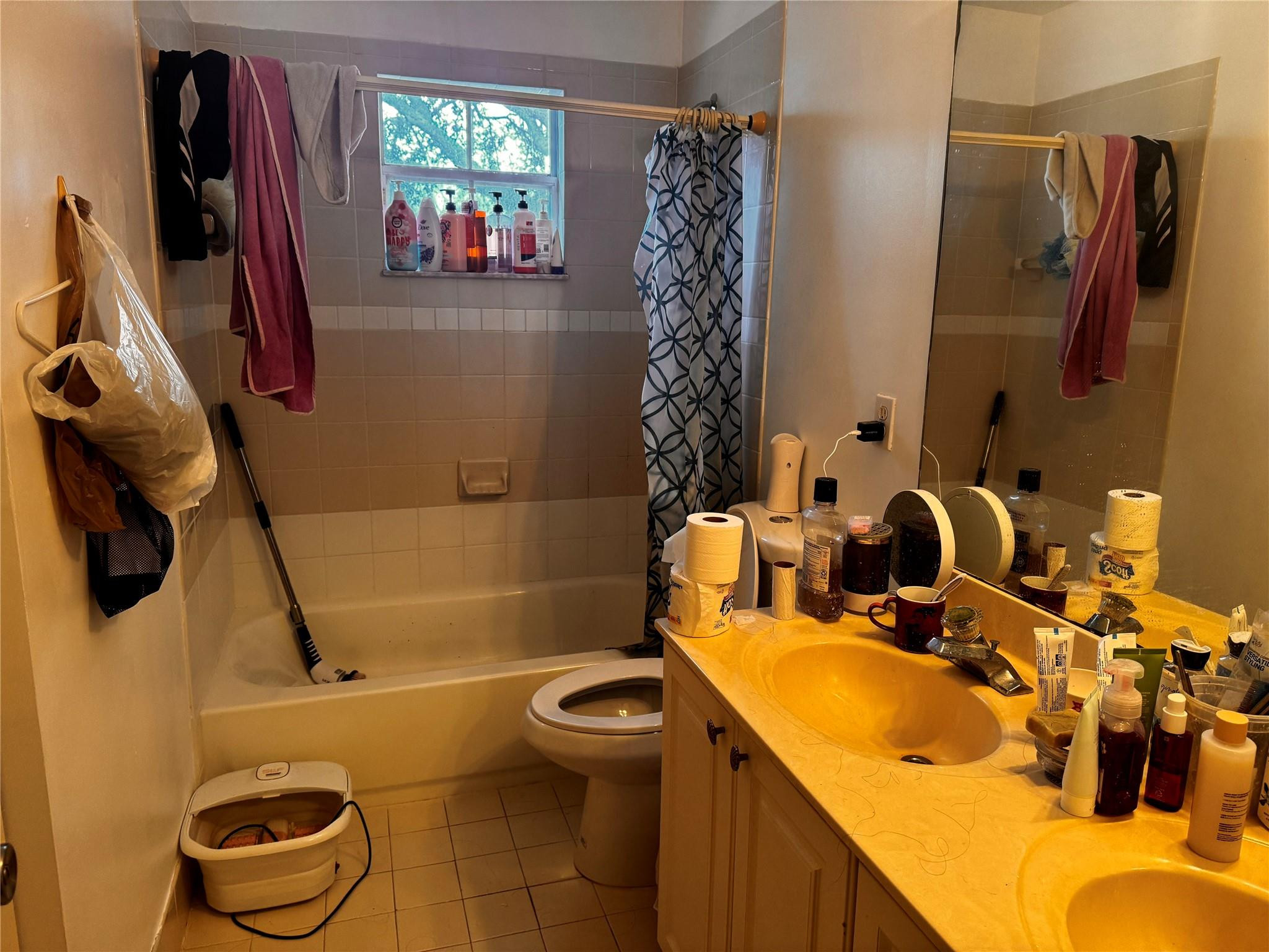 1820 Nw 78th Avenue Property Photo 4