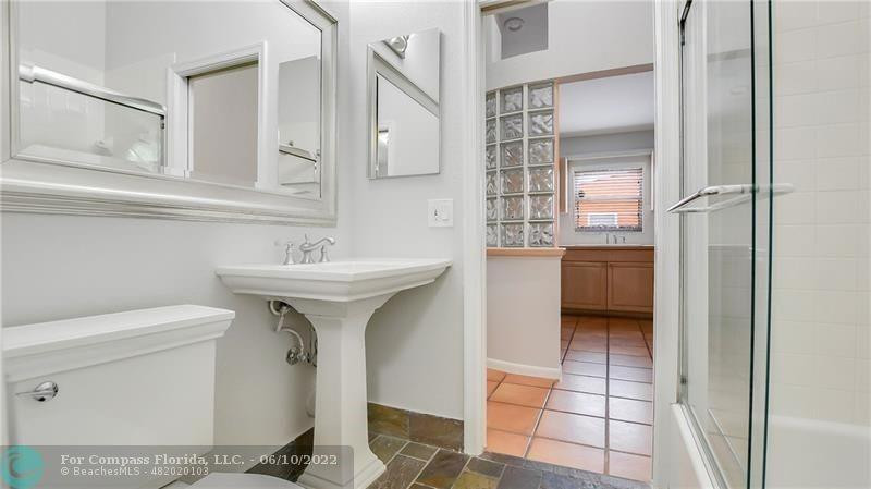 607 Sw 15th Street Property Photo 2