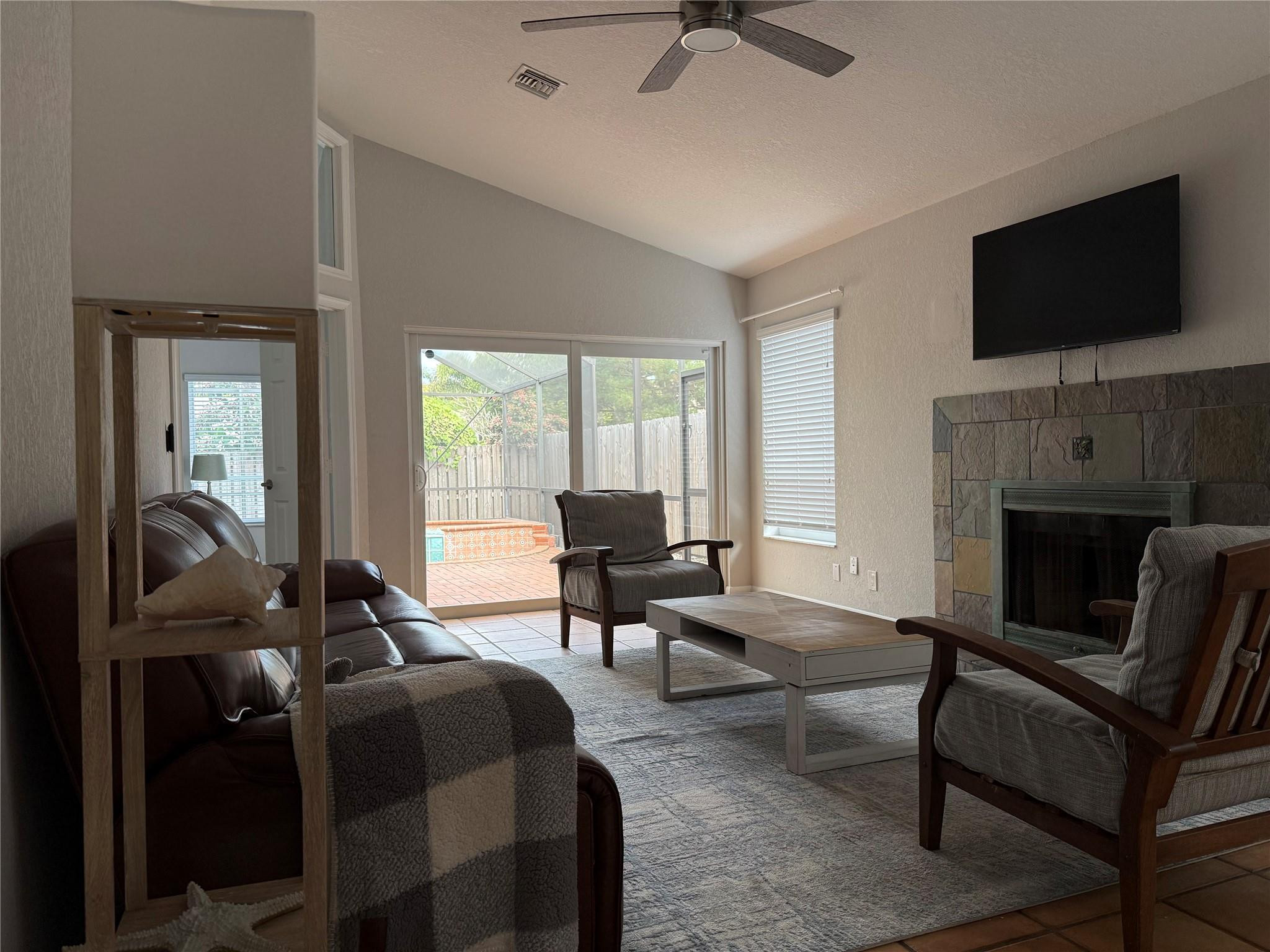 607 Sw 15th Street Property Photo 16