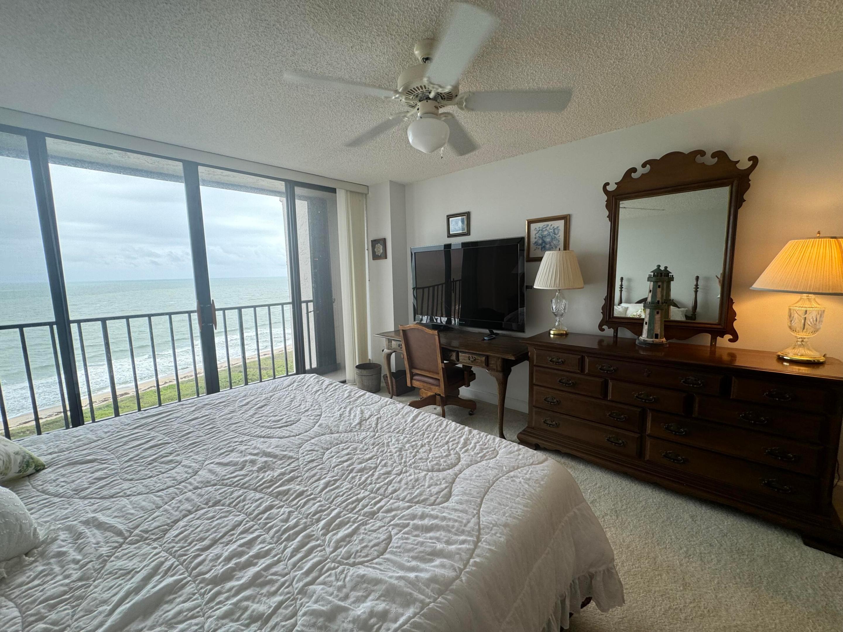 5047 N Highway A1a Ph-2 Property Photo 18