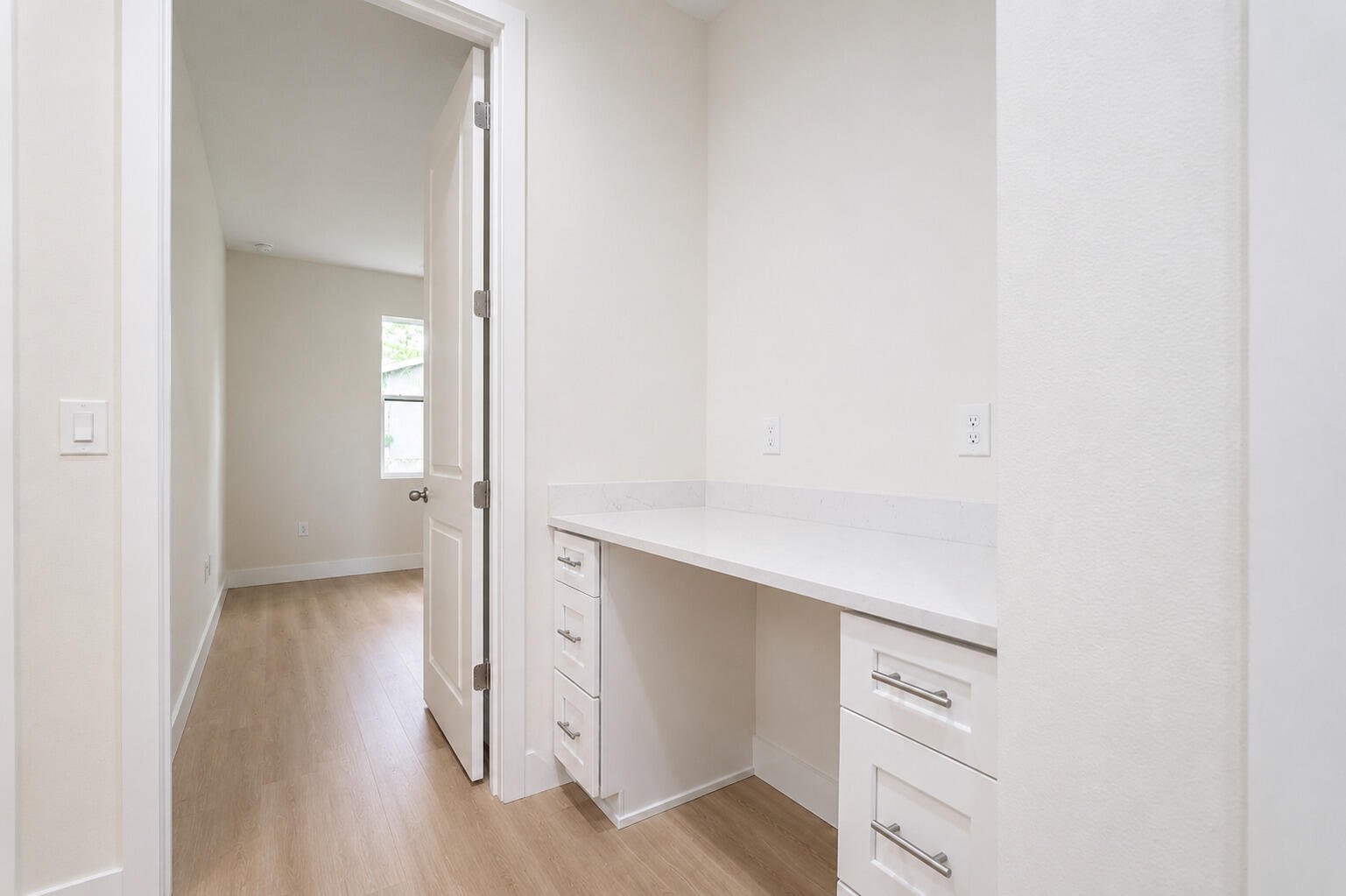 460 Grenadier Avenue Nw Property Photo 17