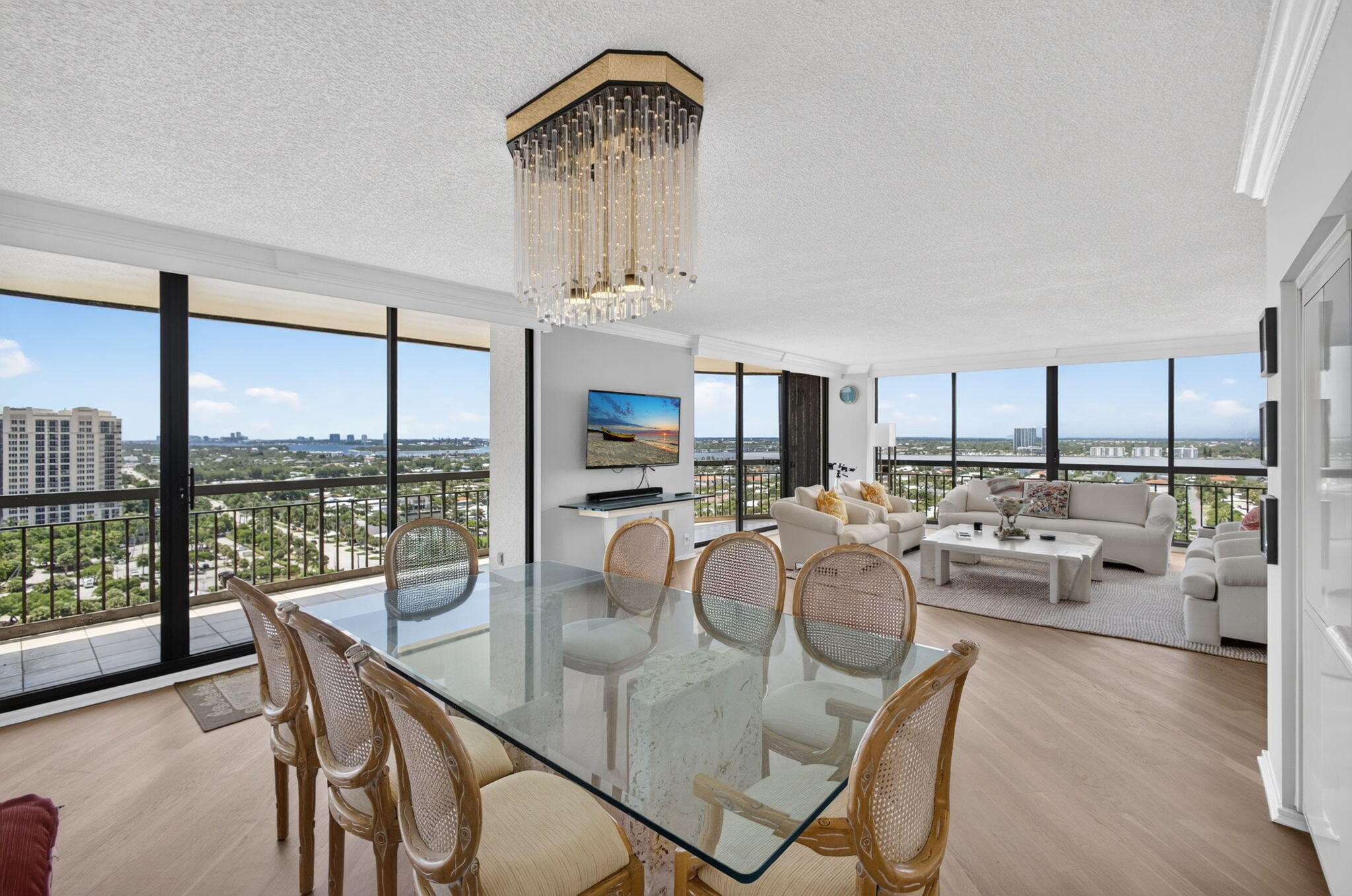 4100 N Ocean Drive 1904 Property Photo 7