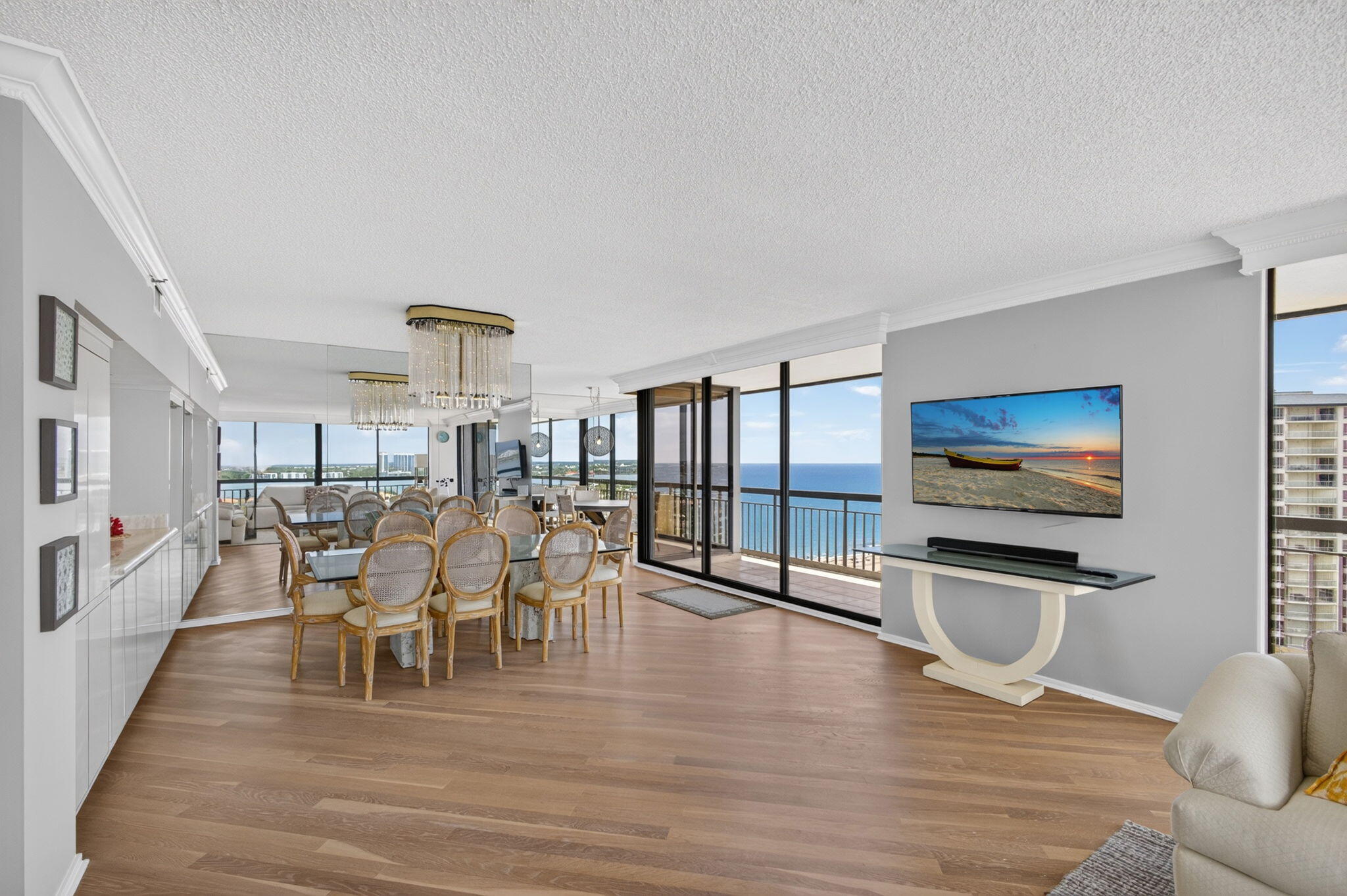 4100 N Ocean Drive 1904 Property Photo 8