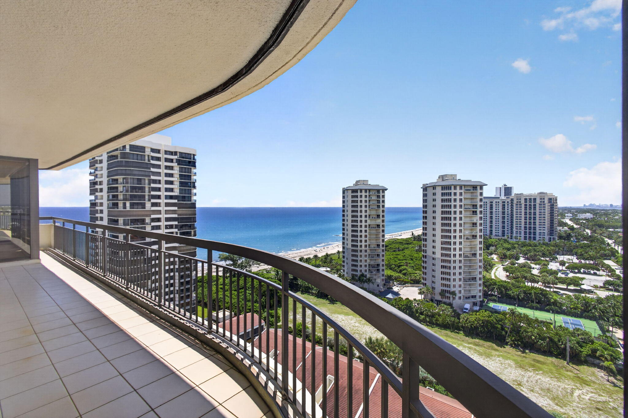4100 N Ocean Drive 1904 Property Photo 15