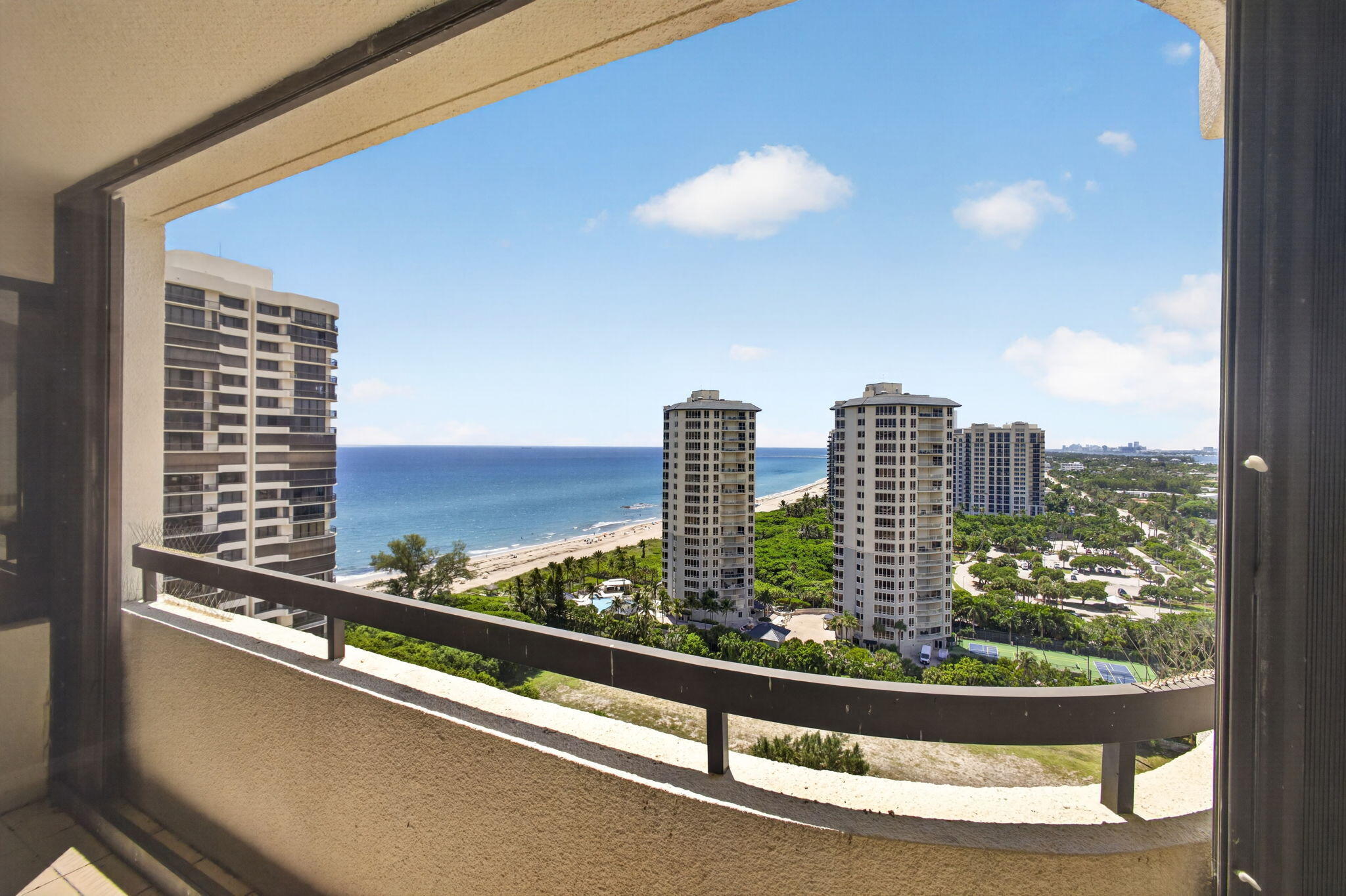 4100 N Ocean Drive 1904 Property Photo 27