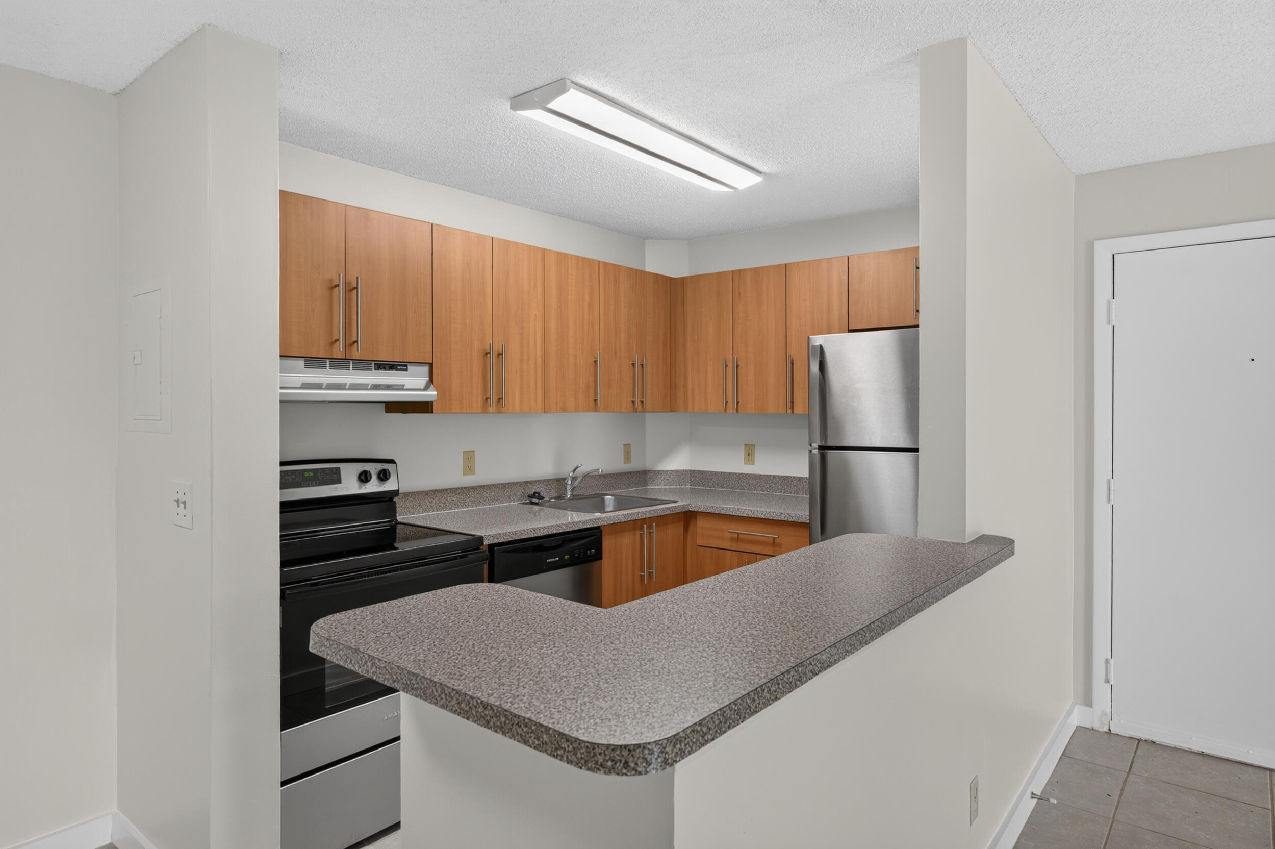 10717 E Cleary Boulevard E 106 Property Photo 12