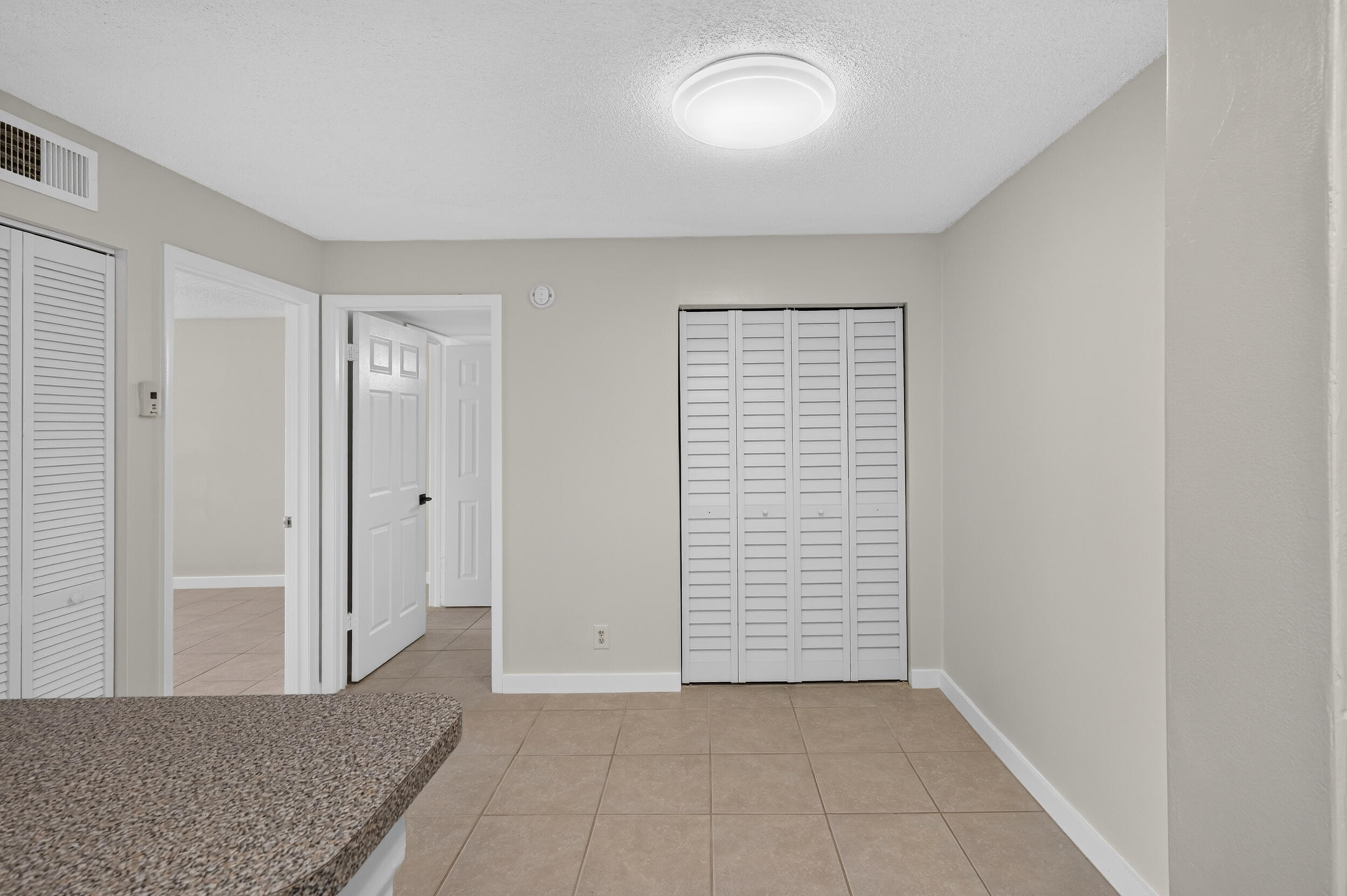 10717 E Cleary Boulevard E 106 Property Photo 14
