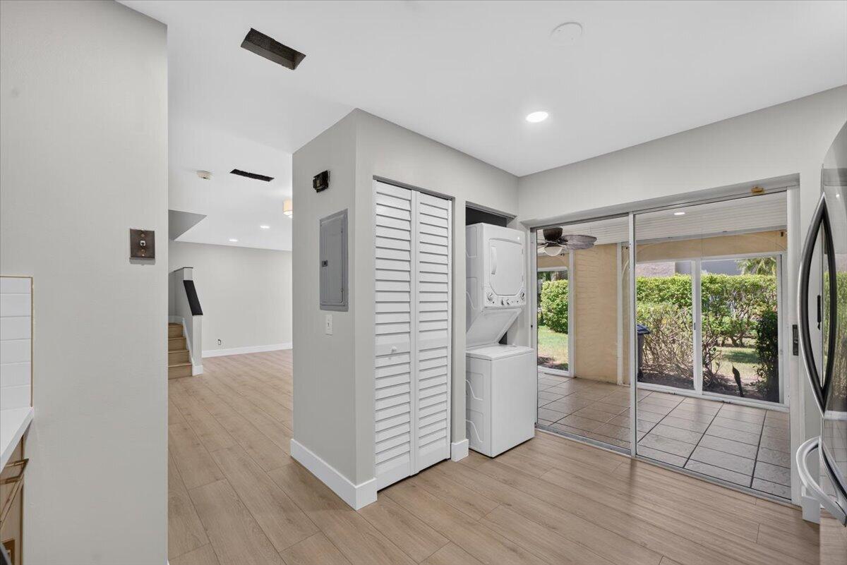 6611 Via Regina Property Photo 12
