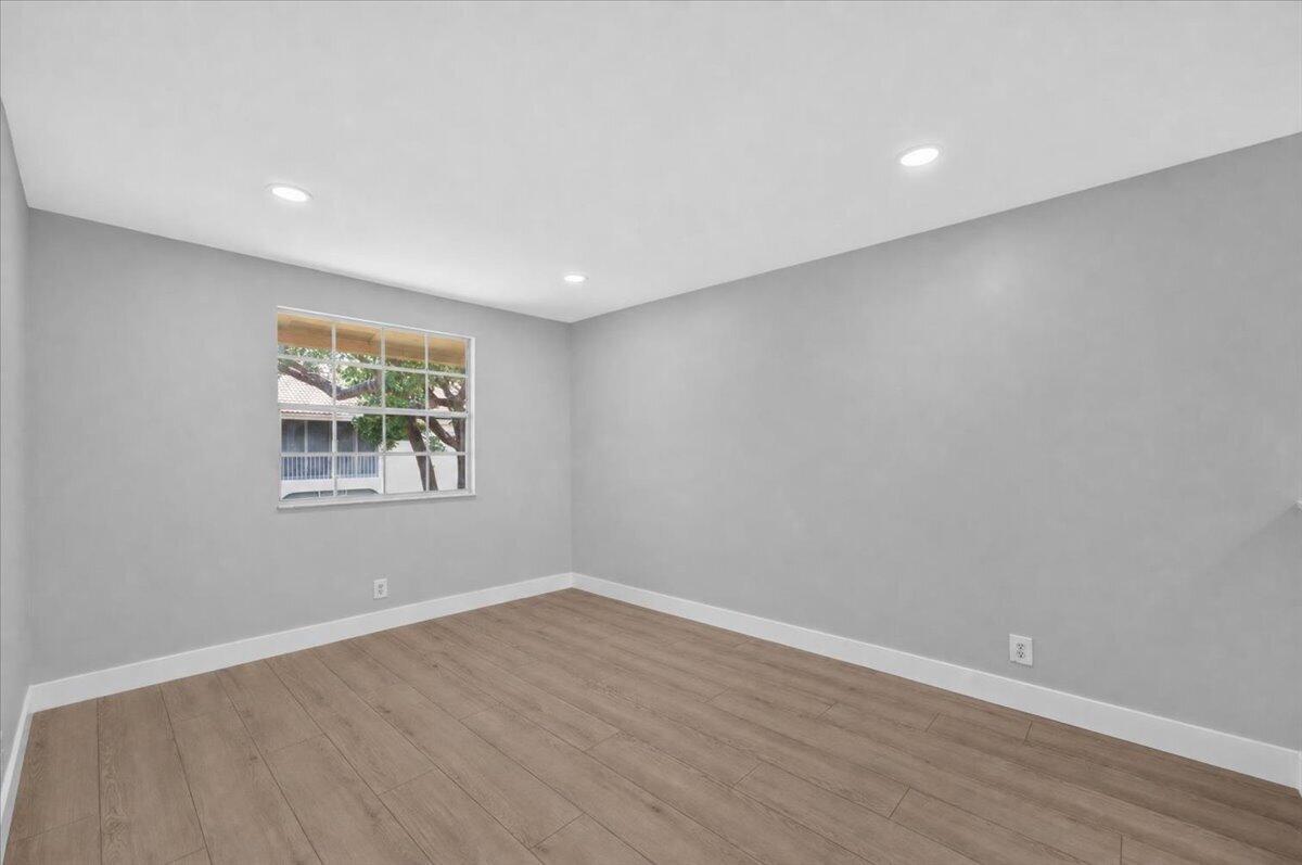 6611 Via Regina Property Photo 17
