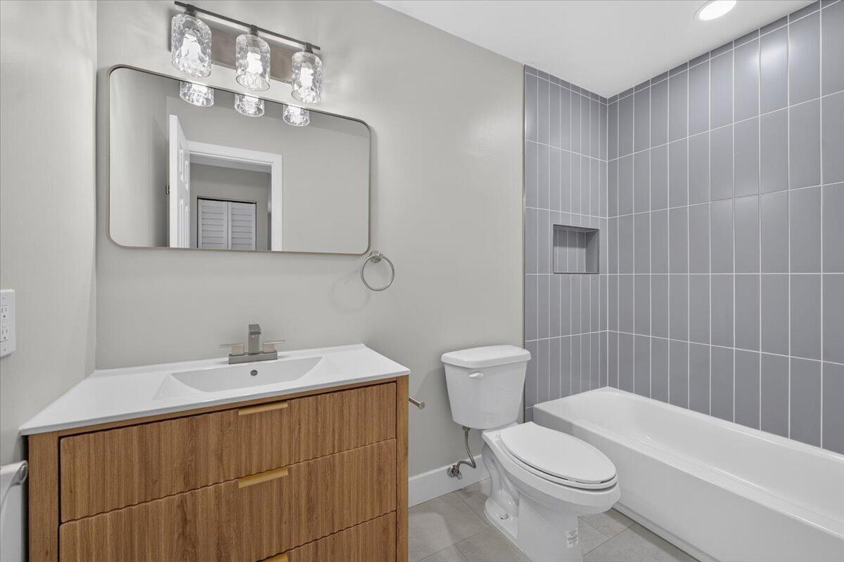 6611 Via Regina Property Photo 25