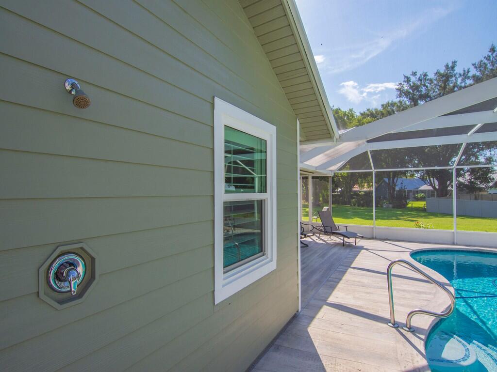 3555 3rd Place Sw Property Photo 10
