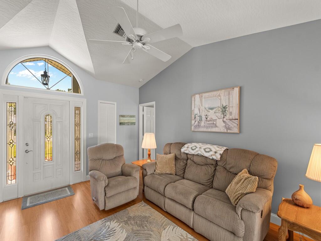 3555 3rd Place Sw Property Photo 30