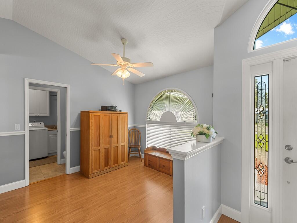 3555 3rd Place Sw Property Photo 31