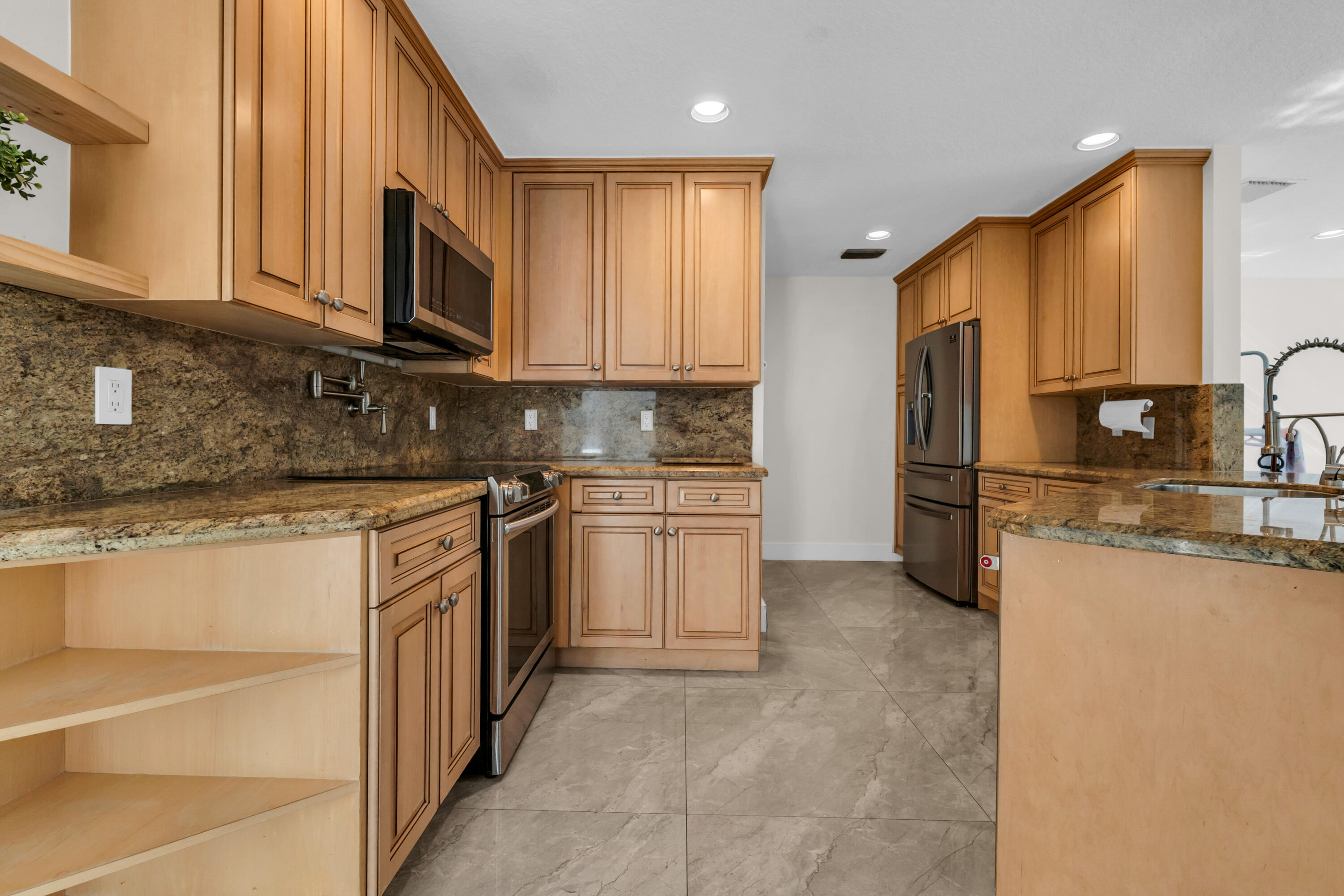 23330 Torre Circle Property Photo 7