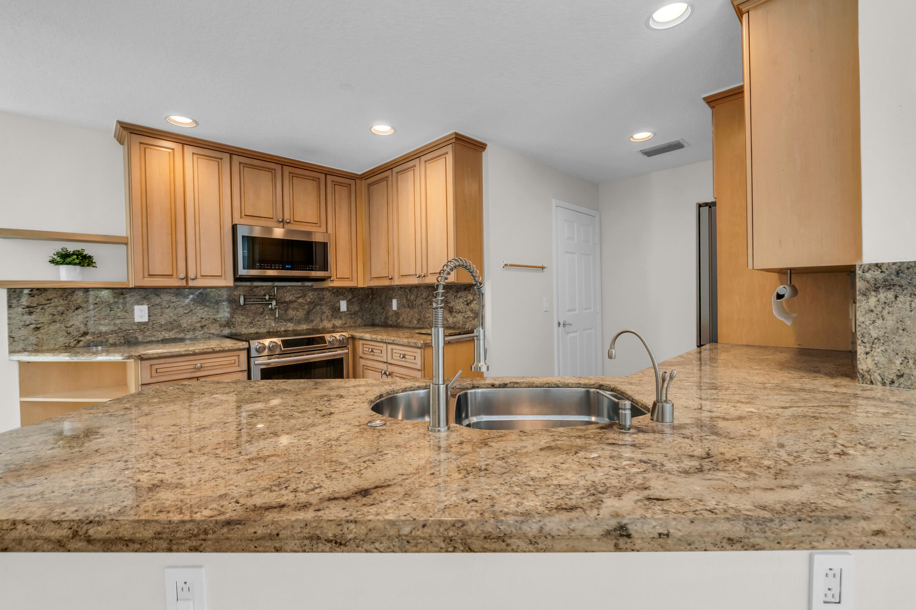 23330 Torre Circle Property Photo 9