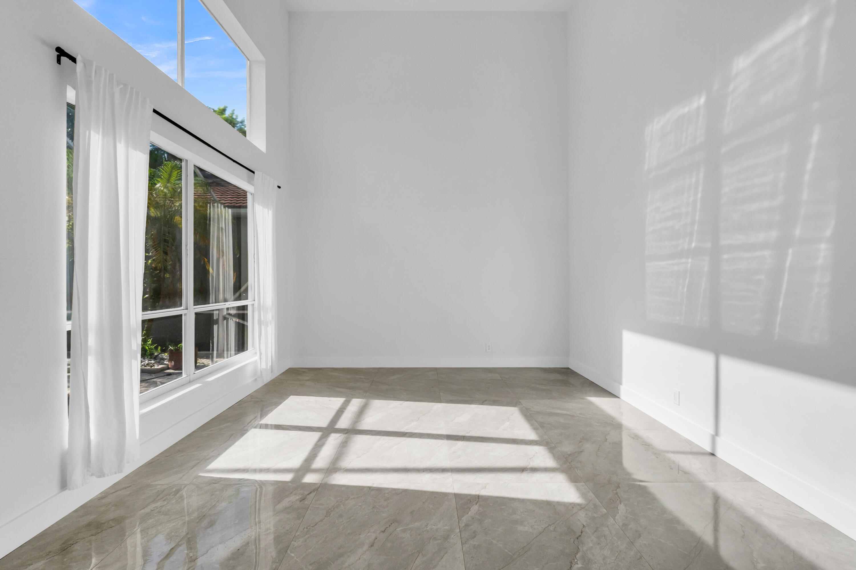 23330 Torre Circle Property Photo 14